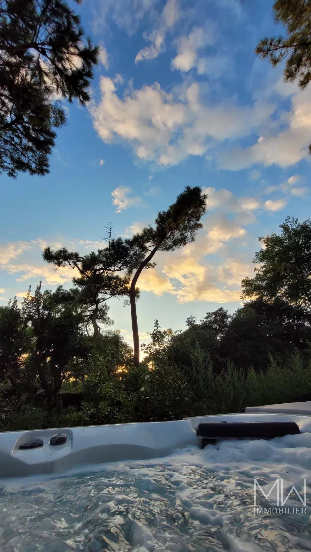VILLA AVEC SPA AU CENTRE DU CAP FERRET – 9/13 COUCHAGES