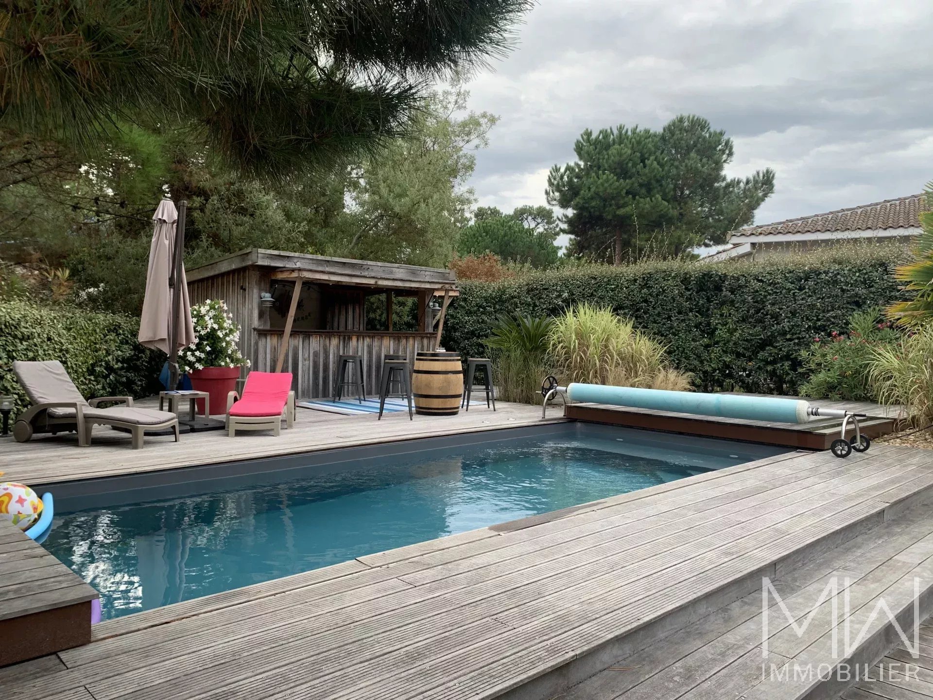 VILLA DE VACANCES AVEC PISCINE – LE CANON  – 8 COUCHAGES