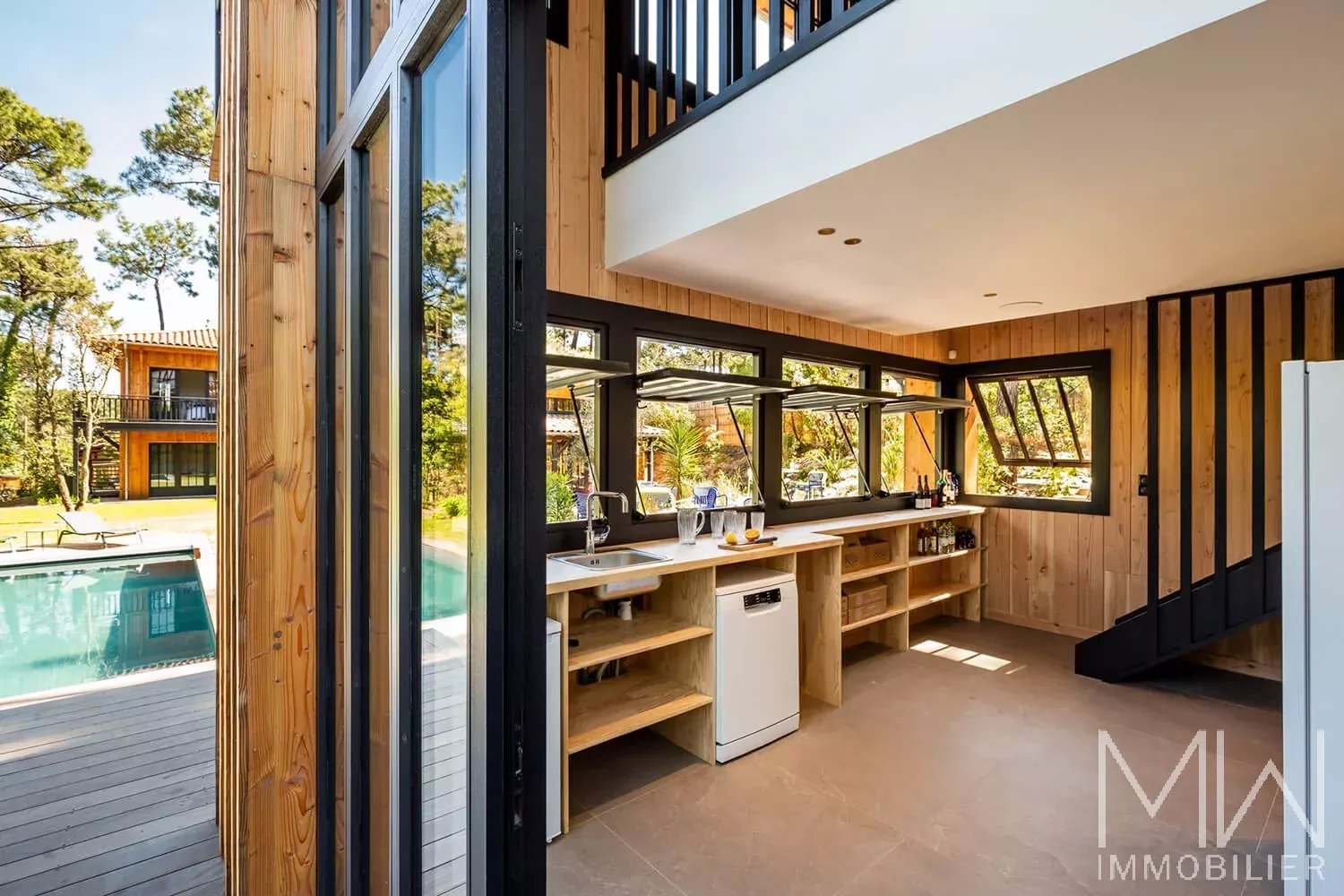 VILLA DE PRESTIGE – LE CANON – 14 COUCHAGES
