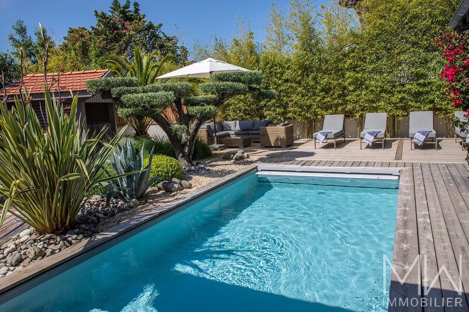 VILLA DE LUXE DANS LE CENTRE – CAP FERRET – 10 PERSONNES