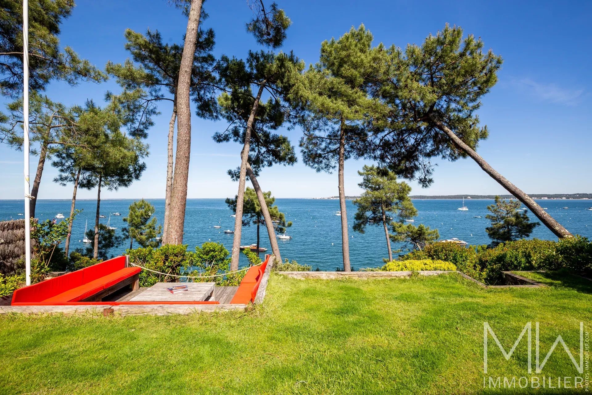 VILLA A LOUER EN 1ERE LIGNE DU BASSIN D’ARCACHON – 10 COUCHAGES