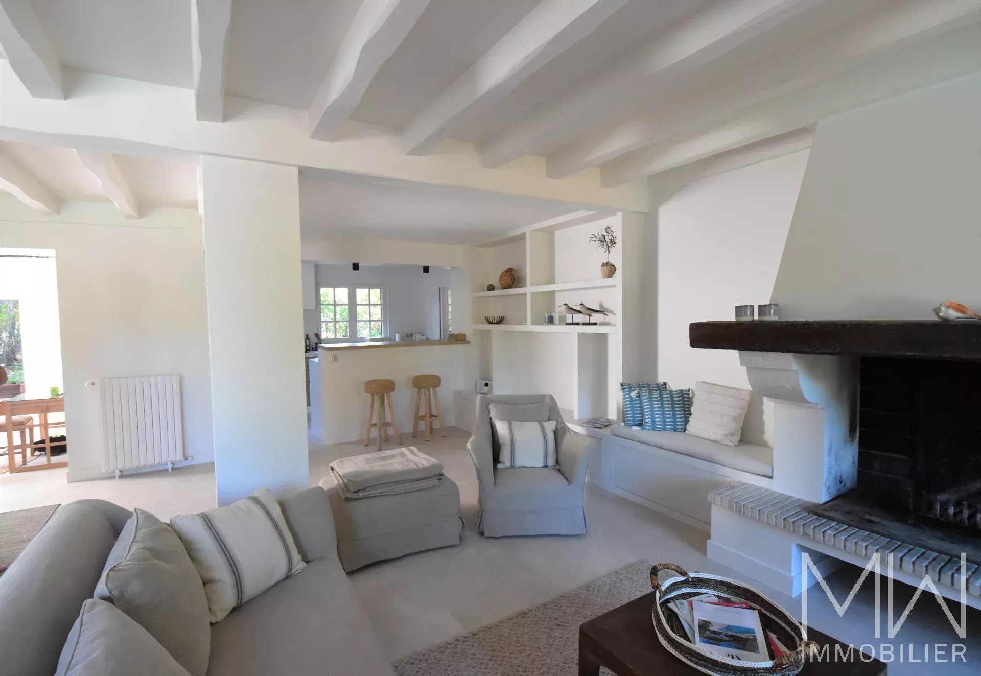 TRES AGREABLE VILLA AVEC PISCINE – PLAGE DES AMERICAINS – 8 COUCHAGES