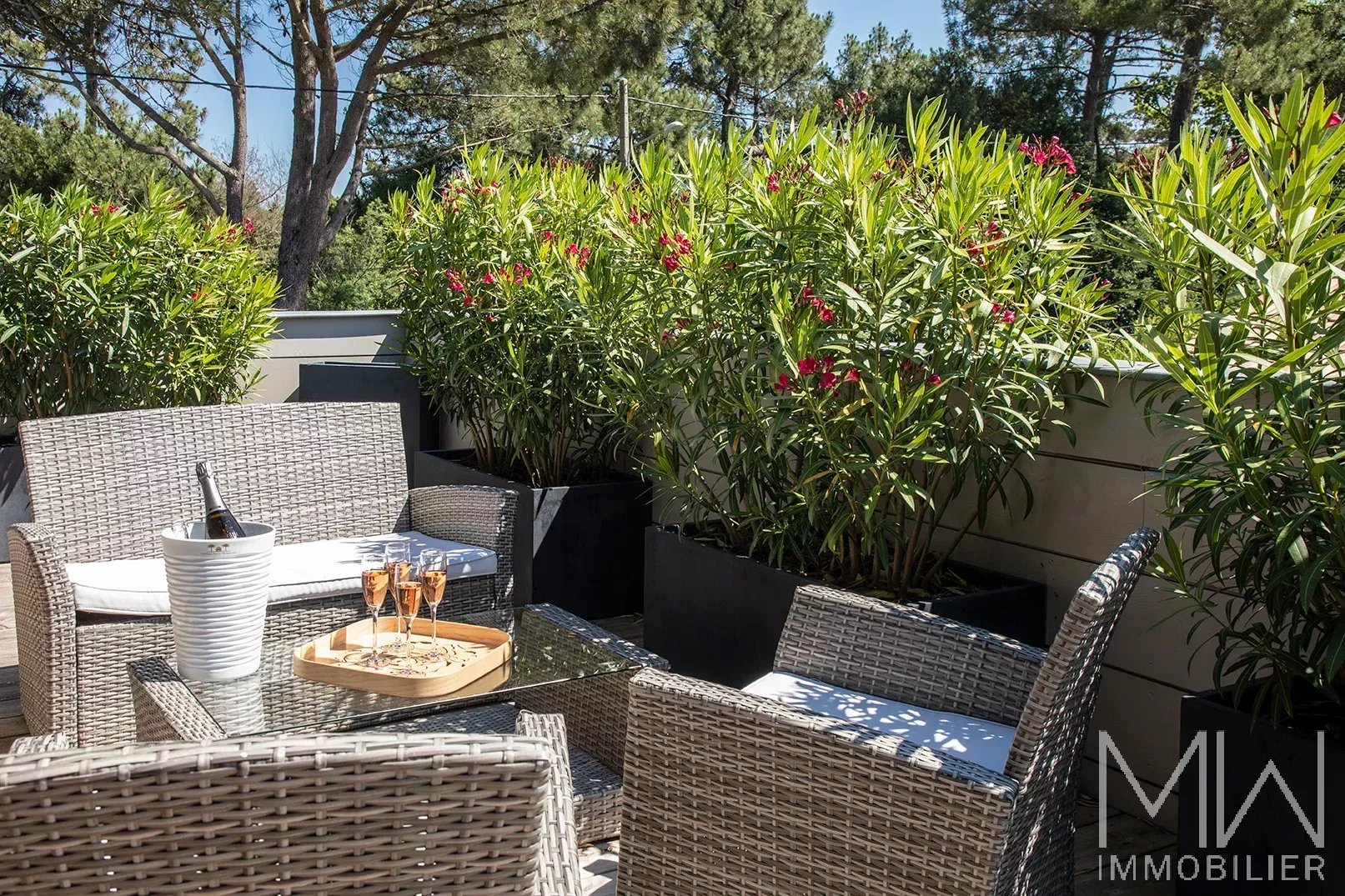 VILLA DE LUXE DANS LE CENTRE – CAP FERRET – 10 PERSONNES