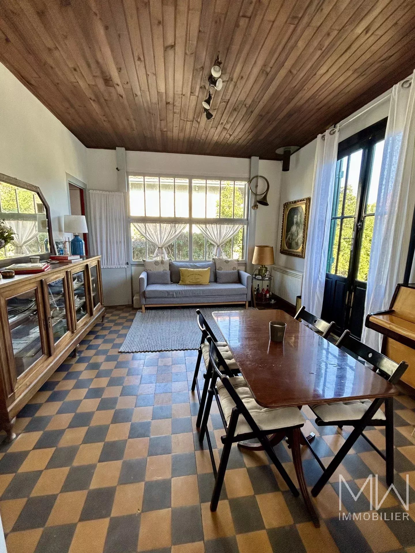 JOLIE PETITE VILLA AU CENTRE – CAP FERRET – 4 COUCHAGES