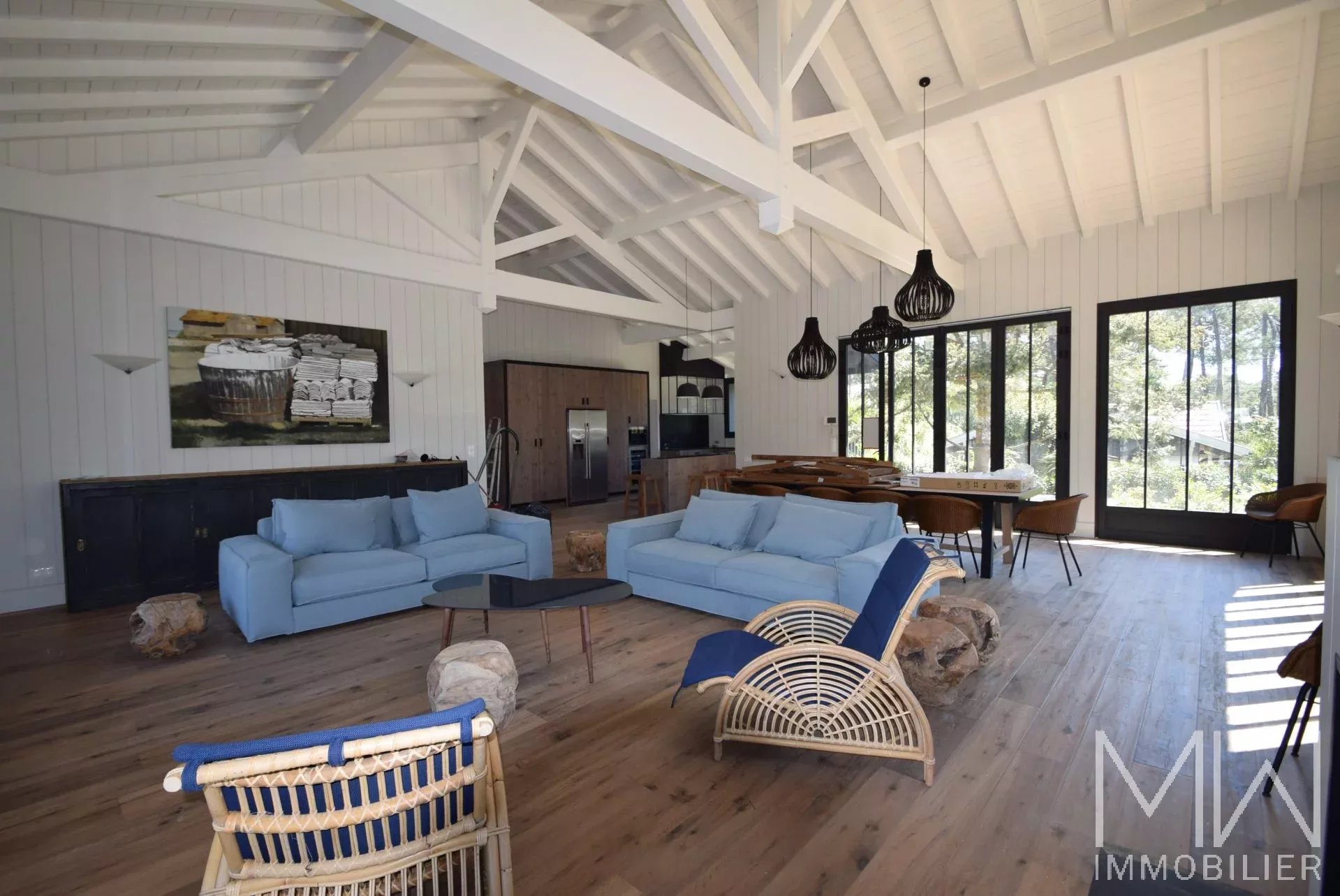 VILLA DE PRESTIGE AU CALME ET AVEC PISCINE – 10 COUCHAGES