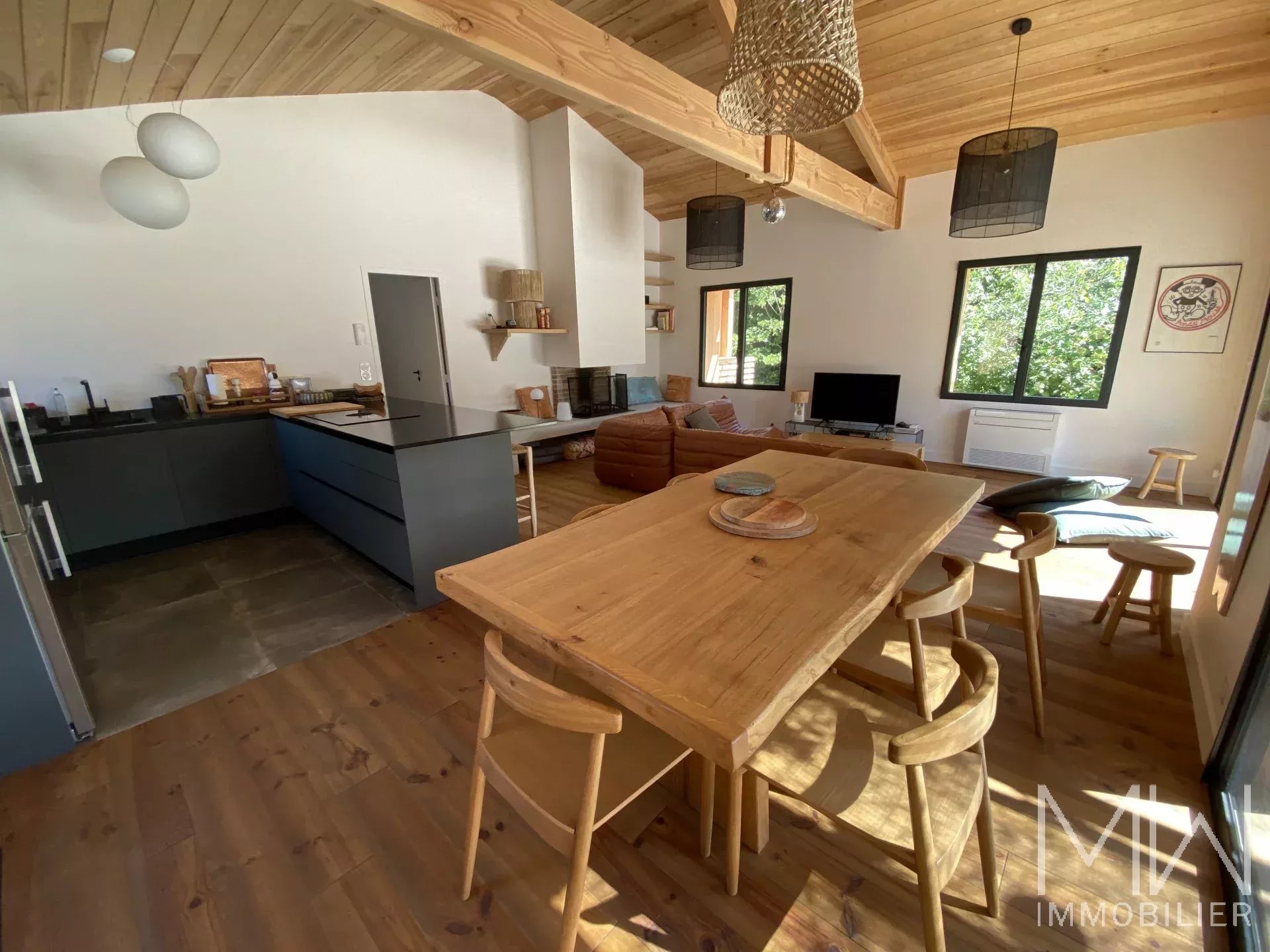 BELLE VILLA BOIS AVEC PISCINE – CAP FERRET – 12 COUCHAGES