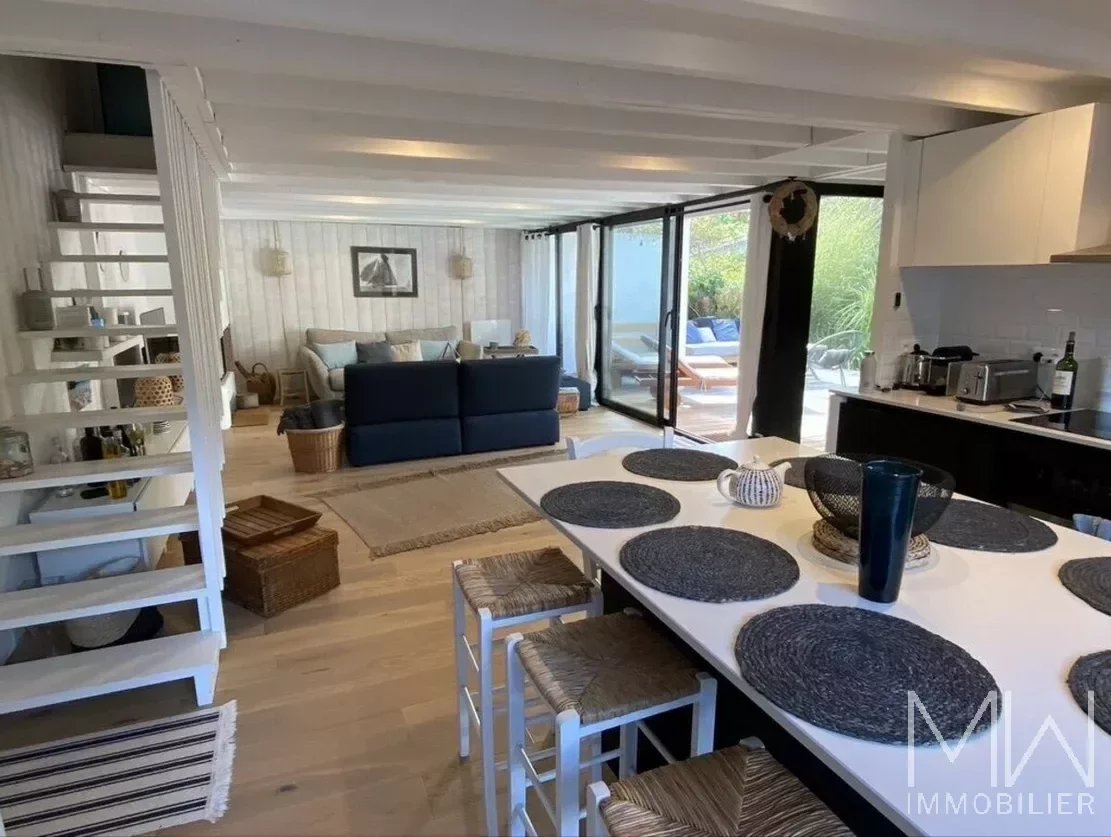 CHARMANTE VILLA AU CALME – L’HERBE – 8 COUCHAGES