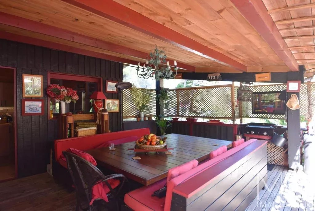 LOCATION DE VACANCES DANS LES 44 HECTARES – 8 COUCHAGES