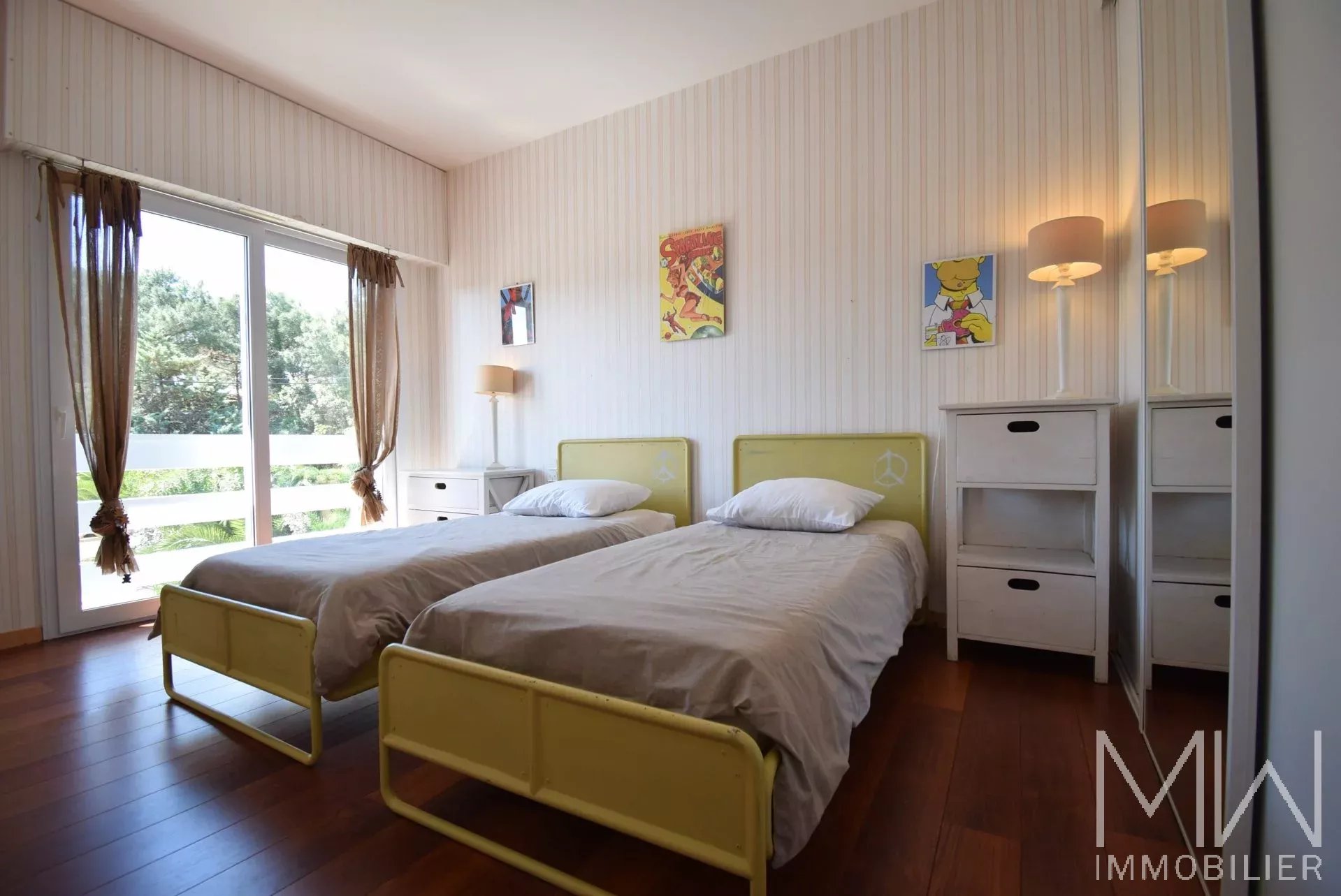 TRÈS AGREABLE VILLA AVEC PISCINE – LA POINTE – 08 COUCHAGES