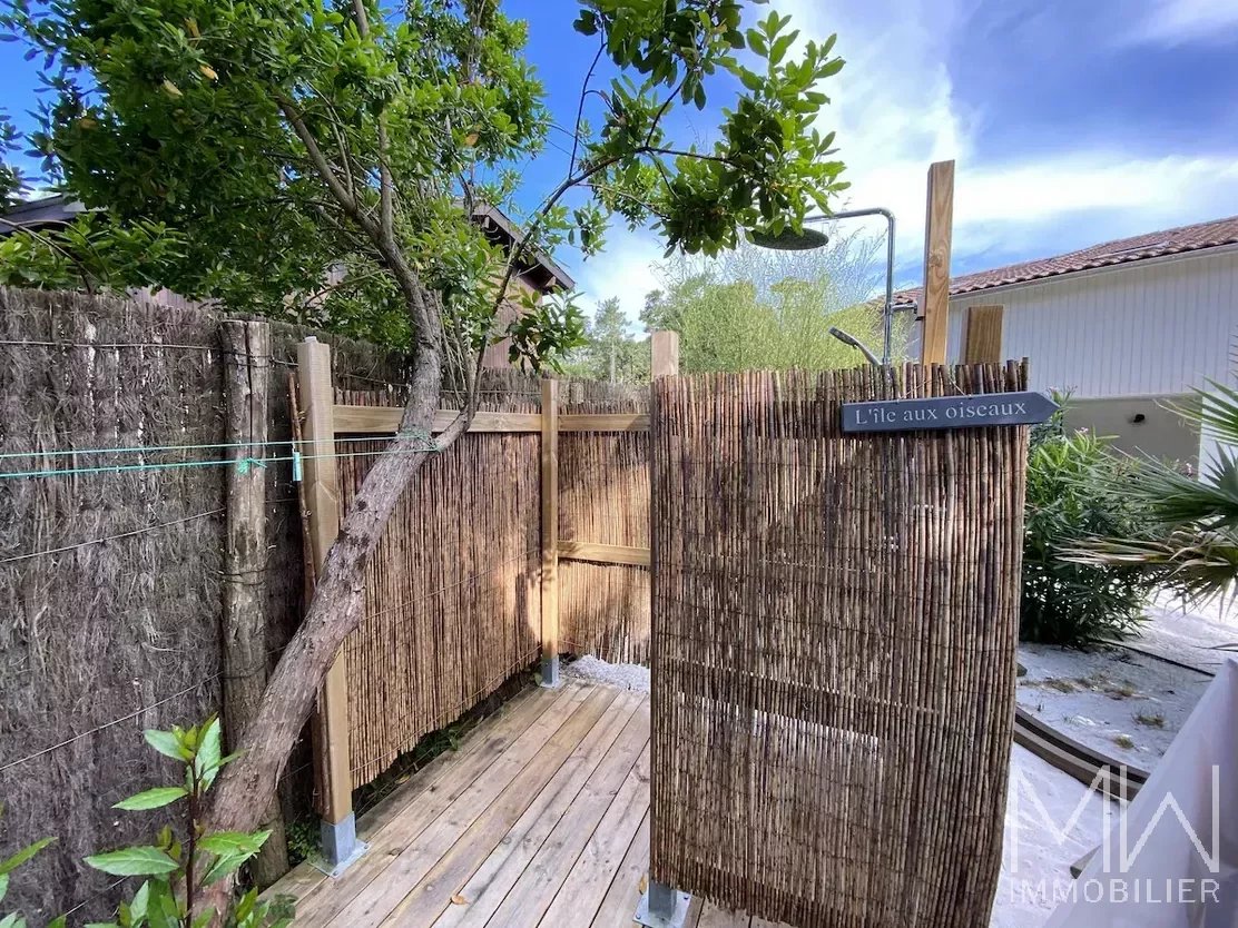 CHARMANTE VILLA AU CALME – L’HERBE – 8 COUCHAGES