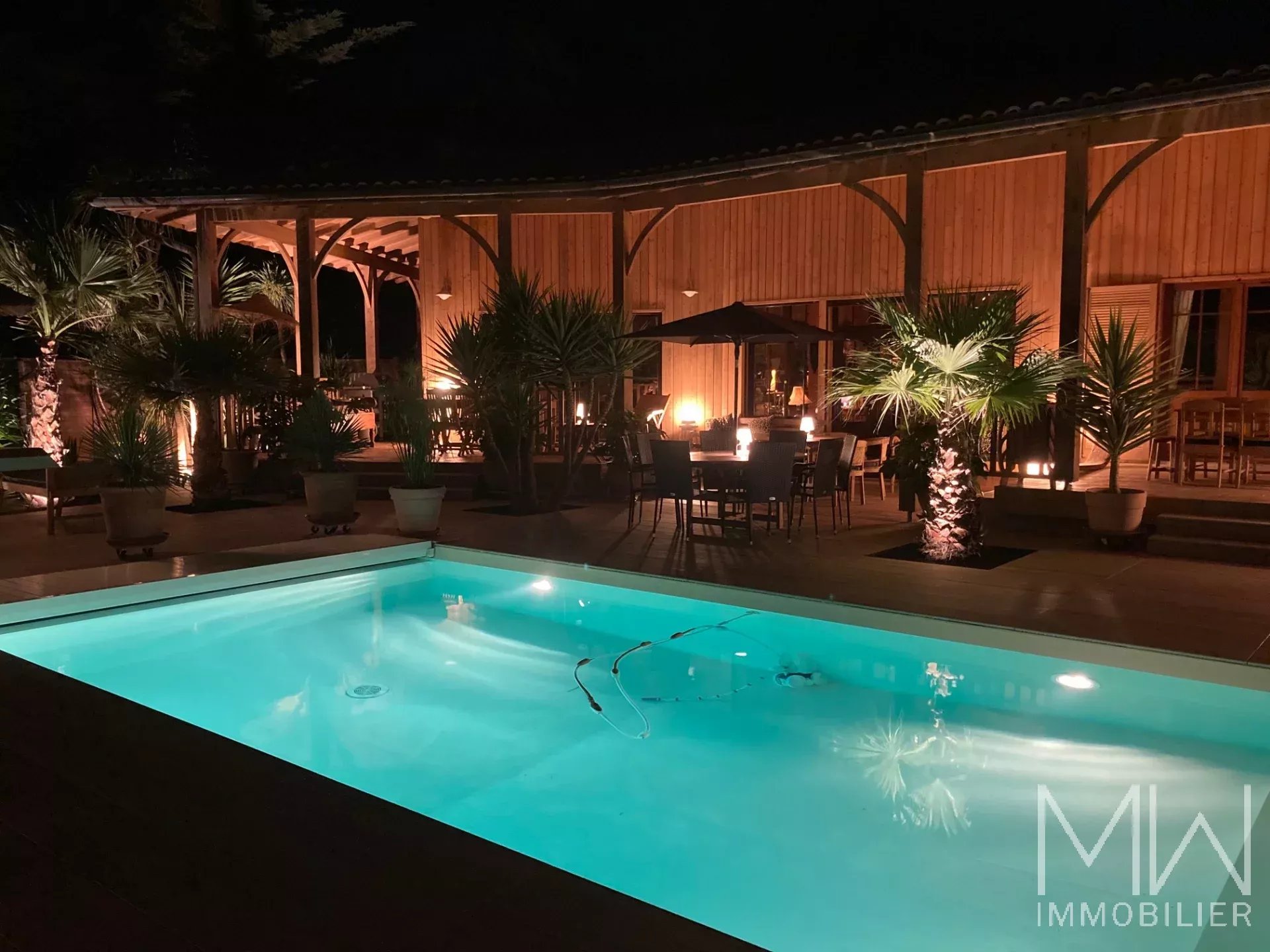 MAGNIFIQUE VILLA EXOTIQUE AU CALME AVEC PISCINE – CAP FERRET – 12 COUCHAGES