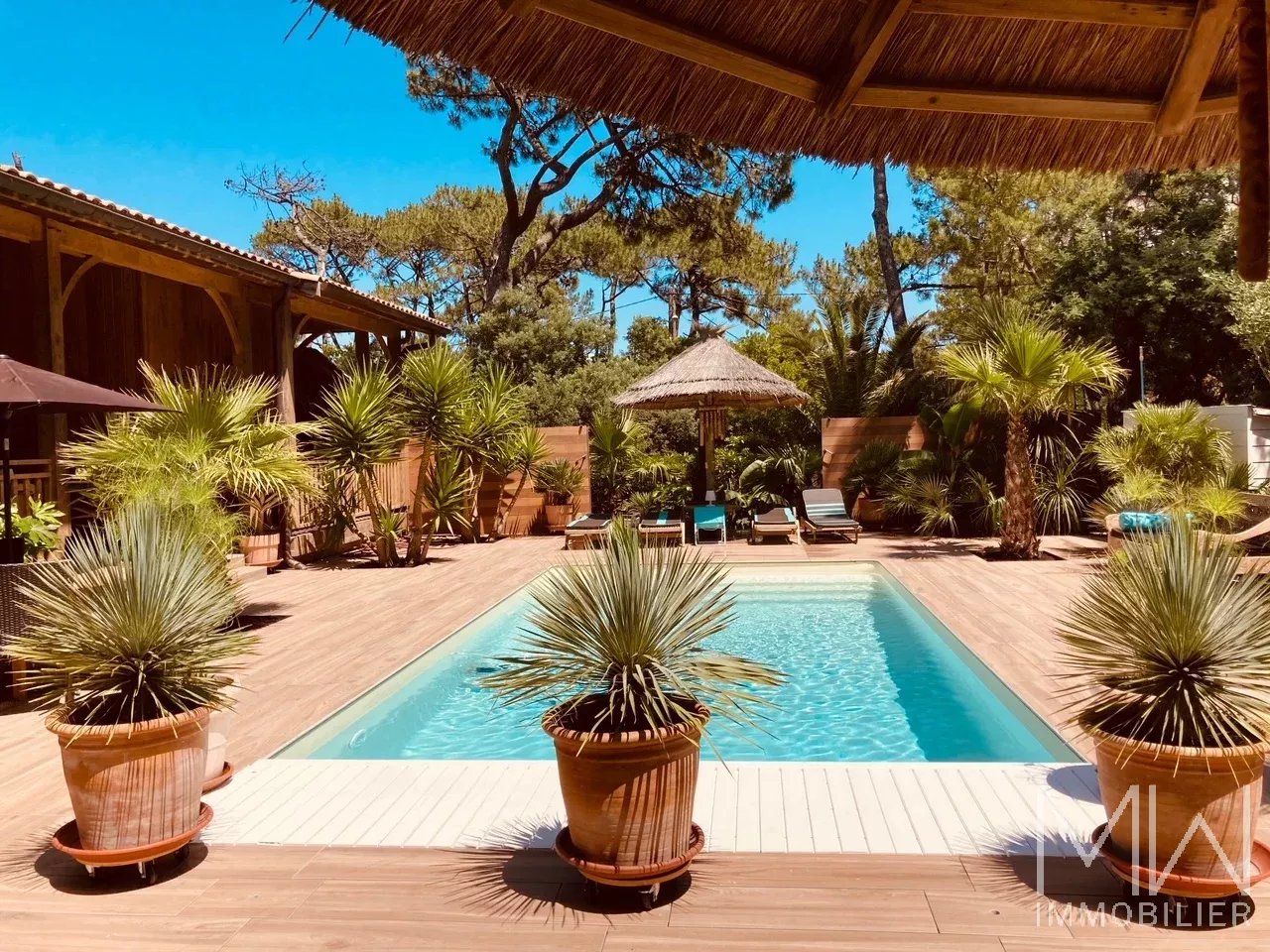 MAGNIFIQUE VILLA EXOTIQUE AU CALME AVEC PISCINE – CAP FERRET – 12 COUCHAGES