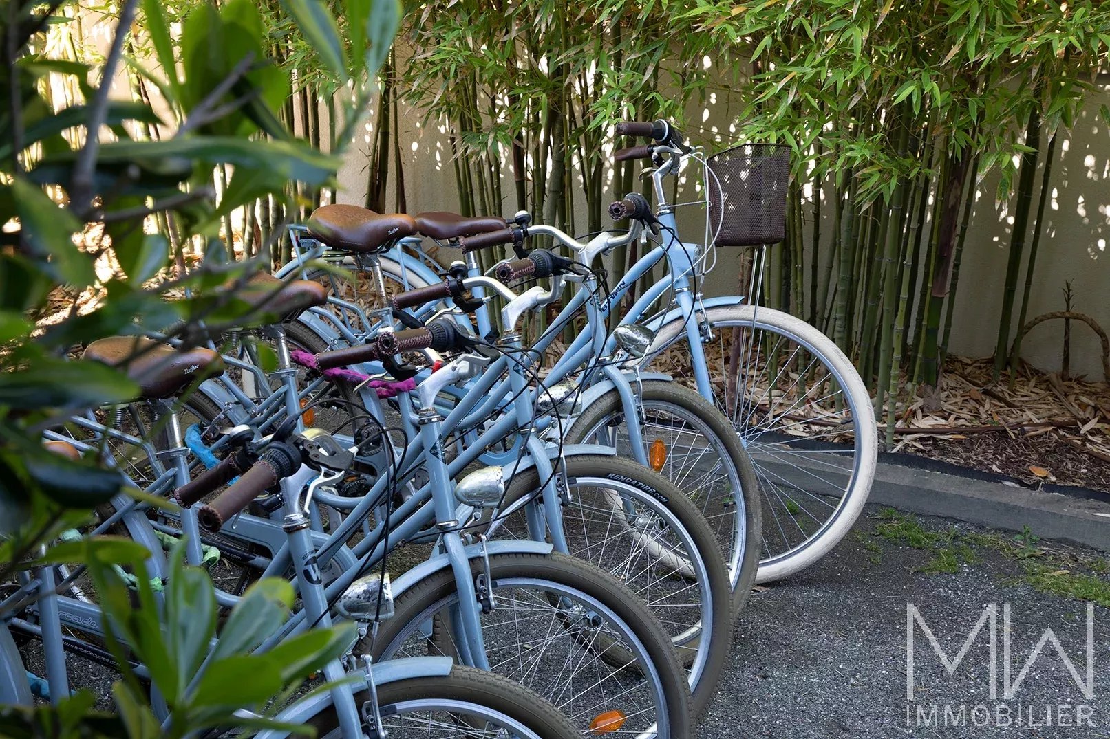 VILLA DE LUXE DANS LE CENTRE – CAP FERRET – 10 PERSONNES