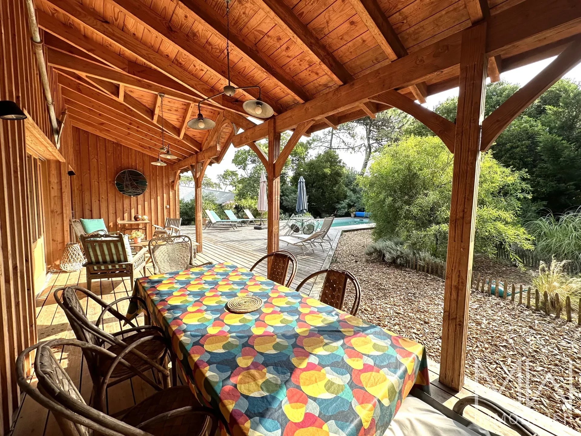 VILLA BOIS AVEC PISCINE – CAP FERRET – 8 COUCHAGES