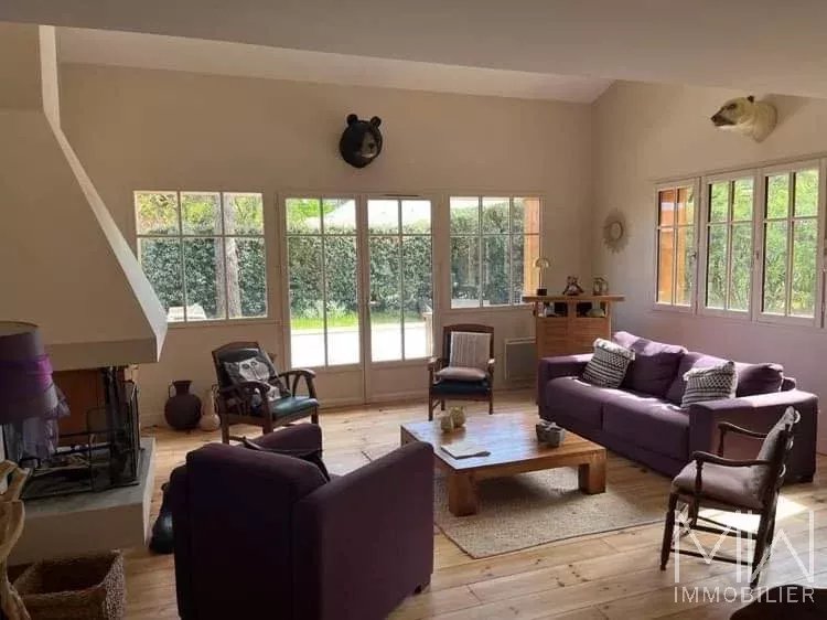 VILLA BOIS AVEC PISCINE – PETIT PIQUEY – 10 COUCHAGES