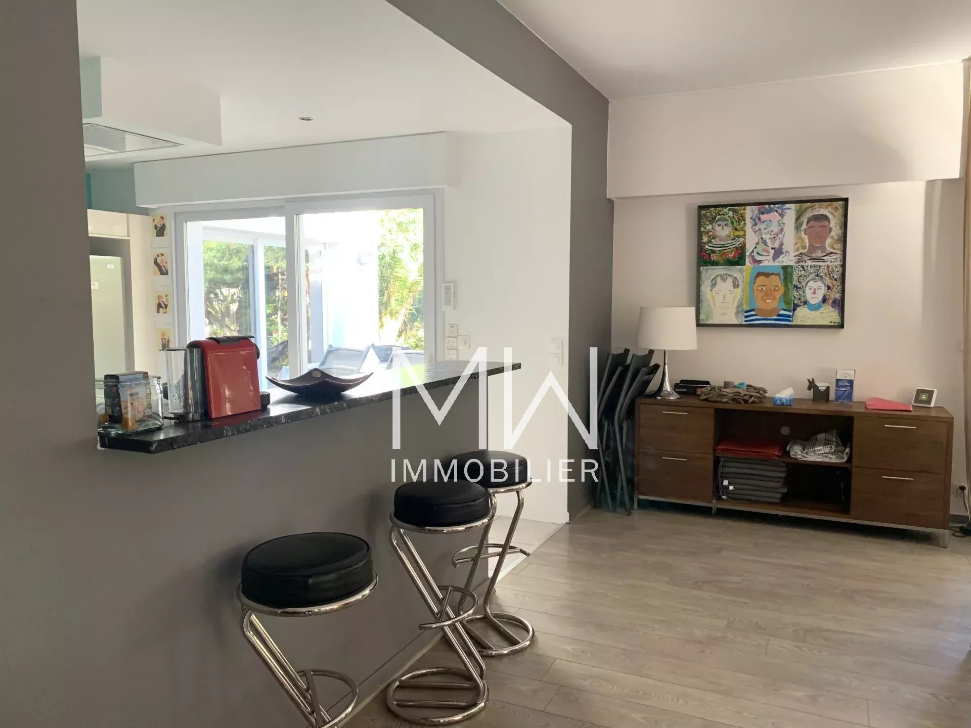 TRÈS AGREABLE VILLA AVEC PISCINE – LA POINTE – 08 COUCHAGES