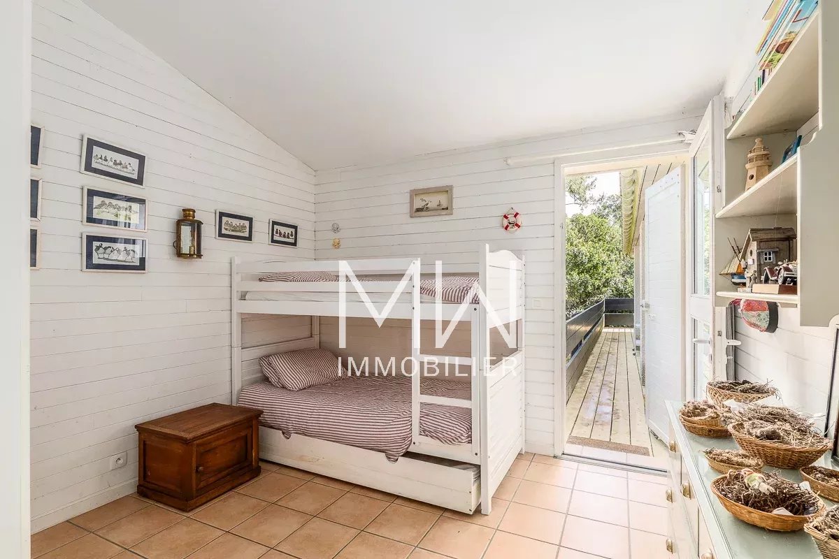 VILLA AU CALME DANS LE QUARTIER DES 44HA – CAP FERRET – 9 COUCHAGES