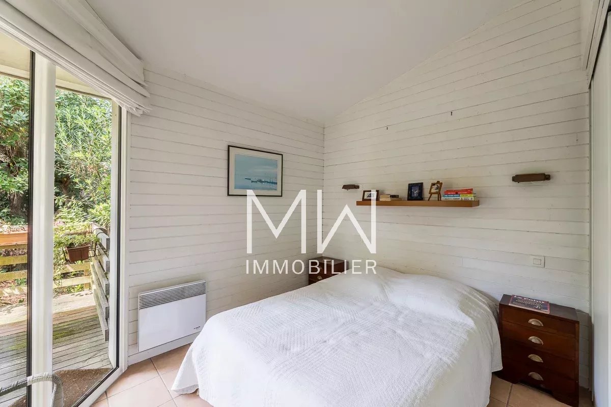 VILLA AU CALME DANS LE QUARTIER DES 44HA – CAP FERRET – 9 COUCHAGES