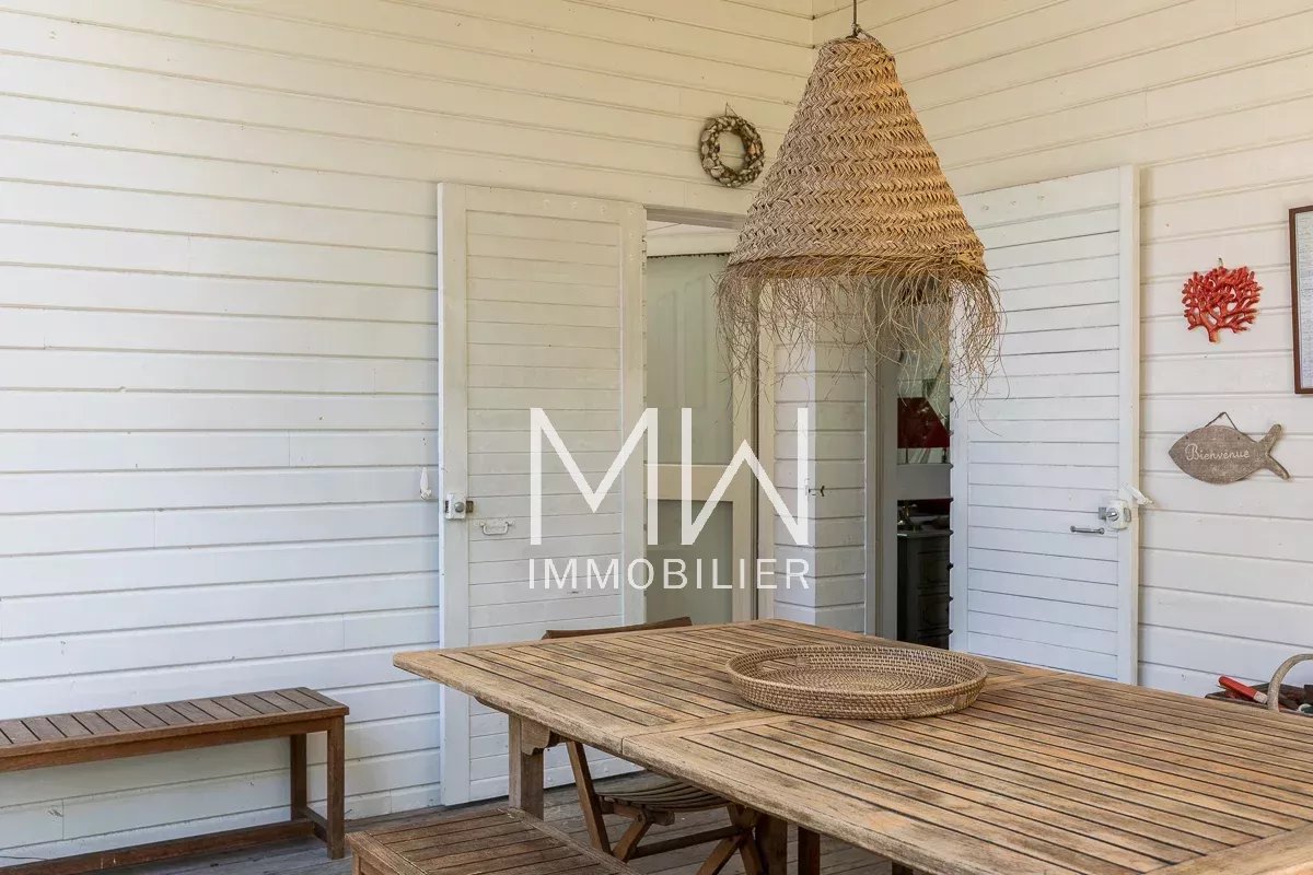 VILLA AU CALME DANS LE QUARTIER DES 44HA – CAP FERRET – 9 COUCHAGES