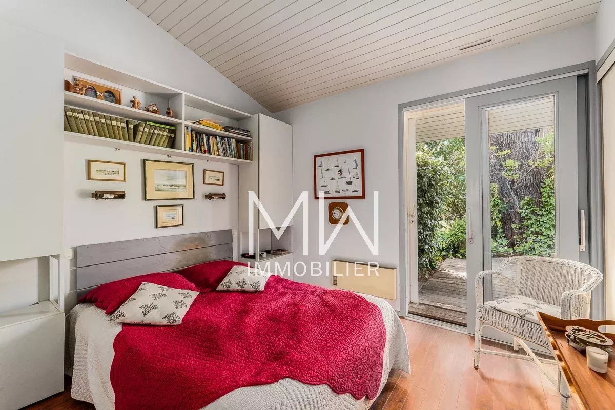 VILLA AU CALME DANS LE QUARTIER DES 44HA – CAP FERRET – 9 COUCHAGES