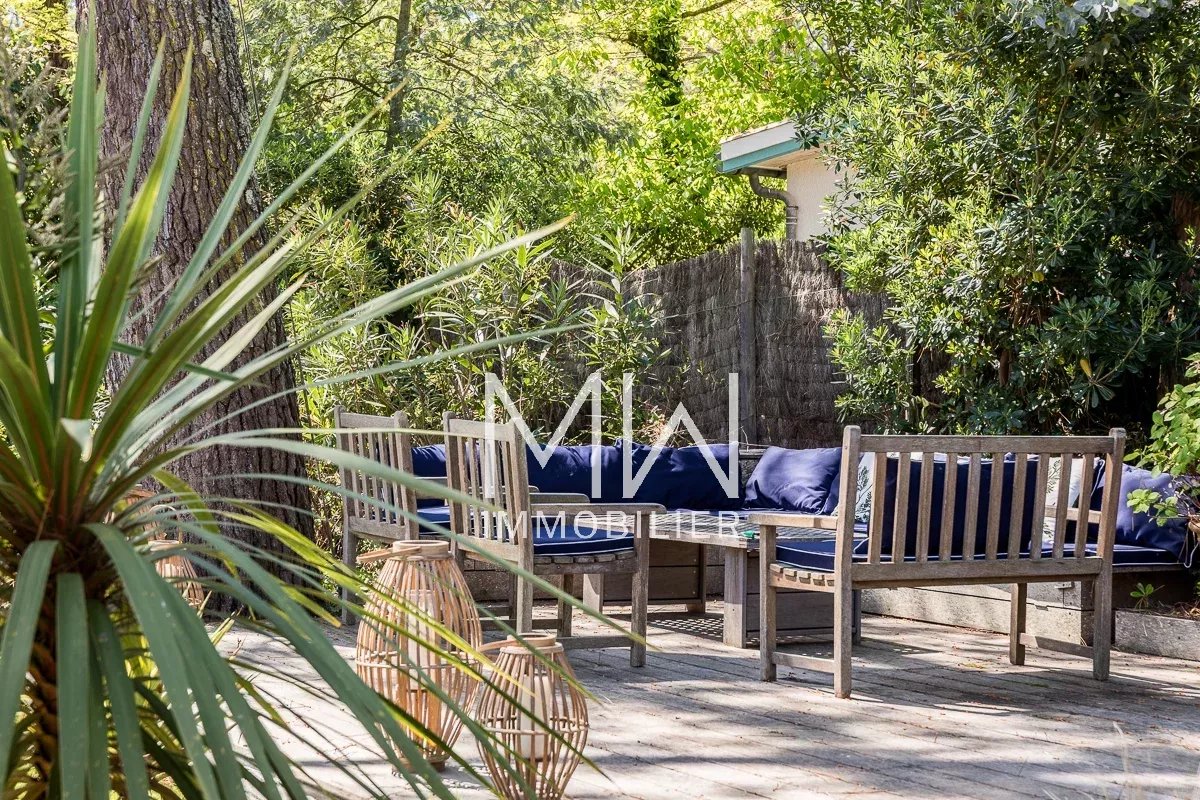 VILLA AU CALME DANS LE QUARTIER DES 44HA – CAP FERRET – 9 COUCHAGES