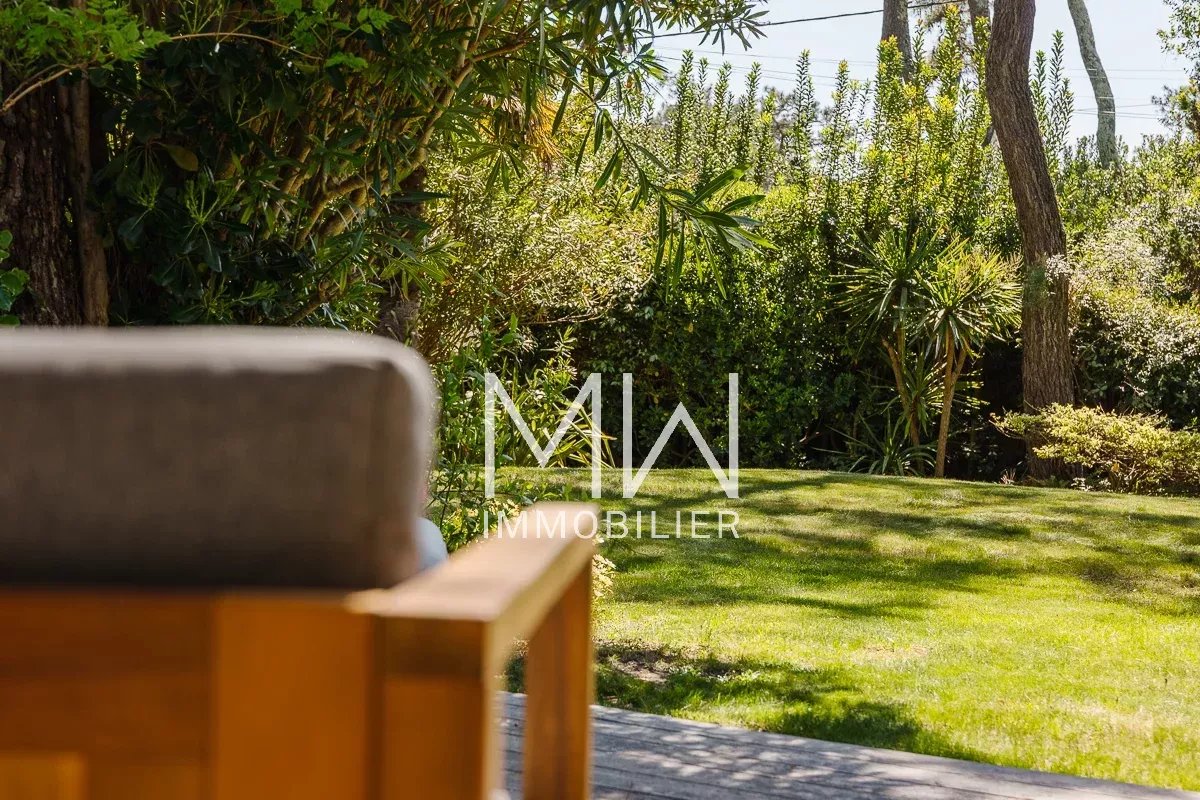 VILLA AU CALME DANS LE QUARTIER DES 44HA – CAP FERRET – 9 COUCHAGES