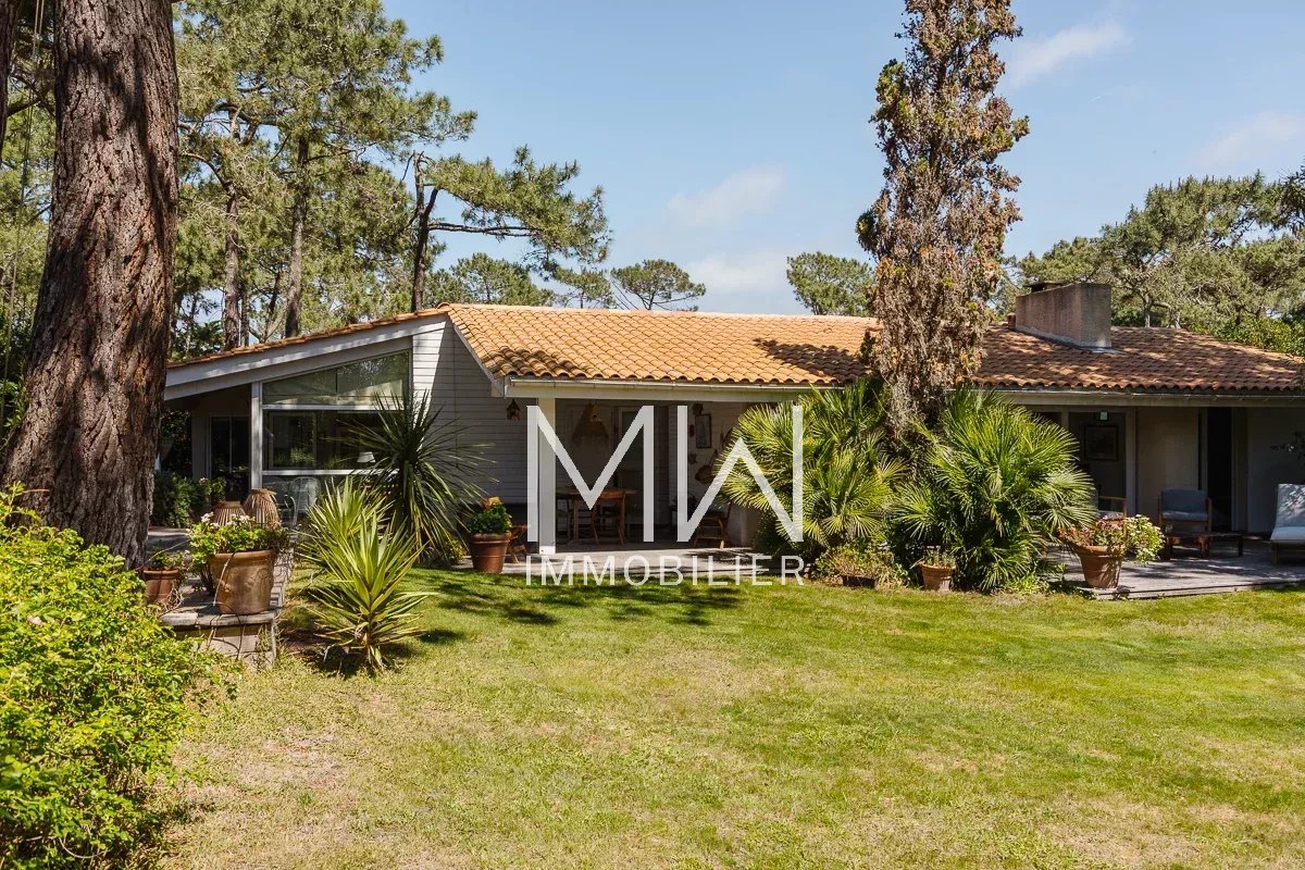 VILLA AU CALME DANS LE QUARTIER DES 44HA – CAP FERRET – 9 COUCHAGES