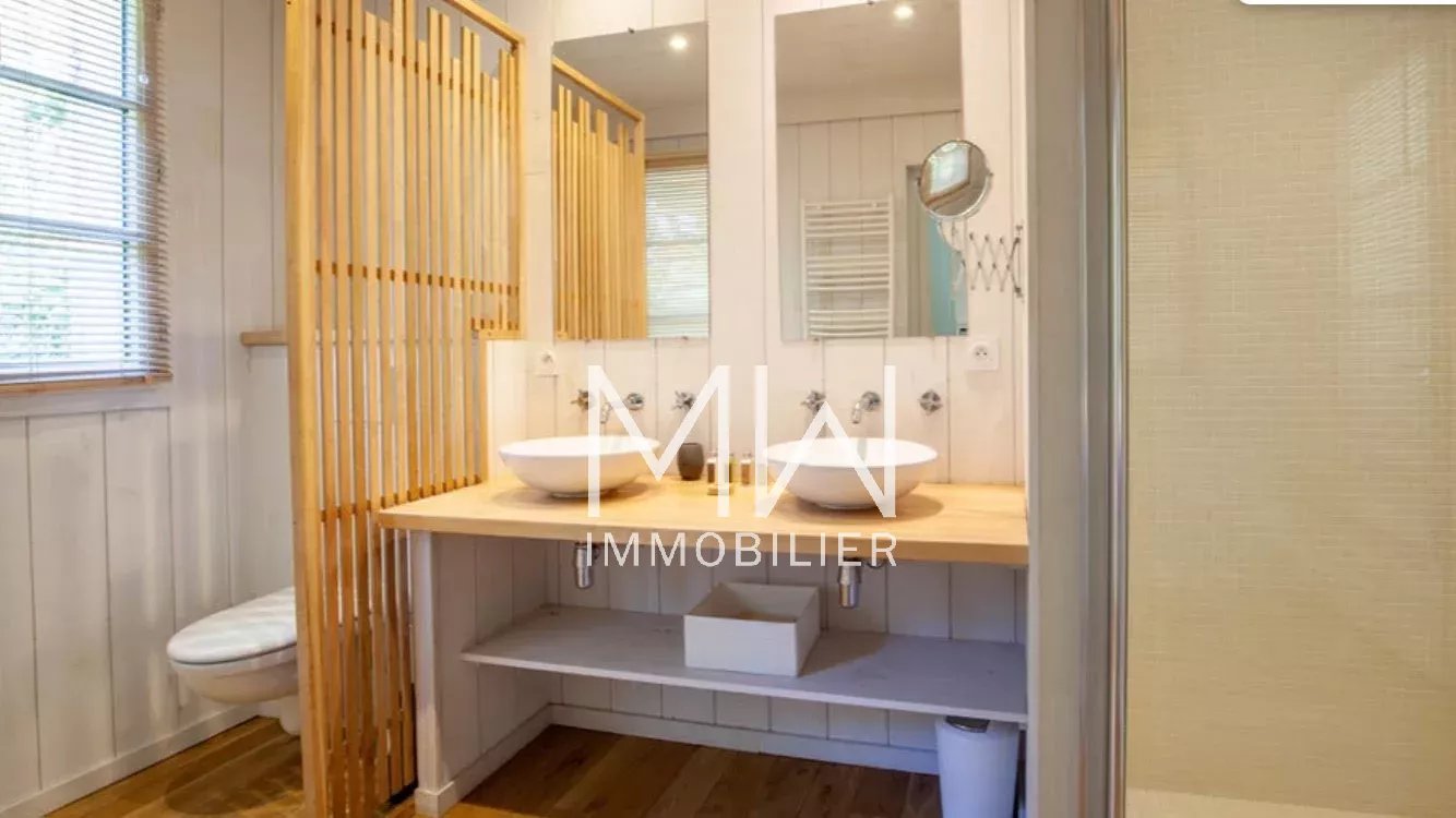 BELLE VILLA AVEC PISCINE – CAP FERRET – 10 COUCHAGES