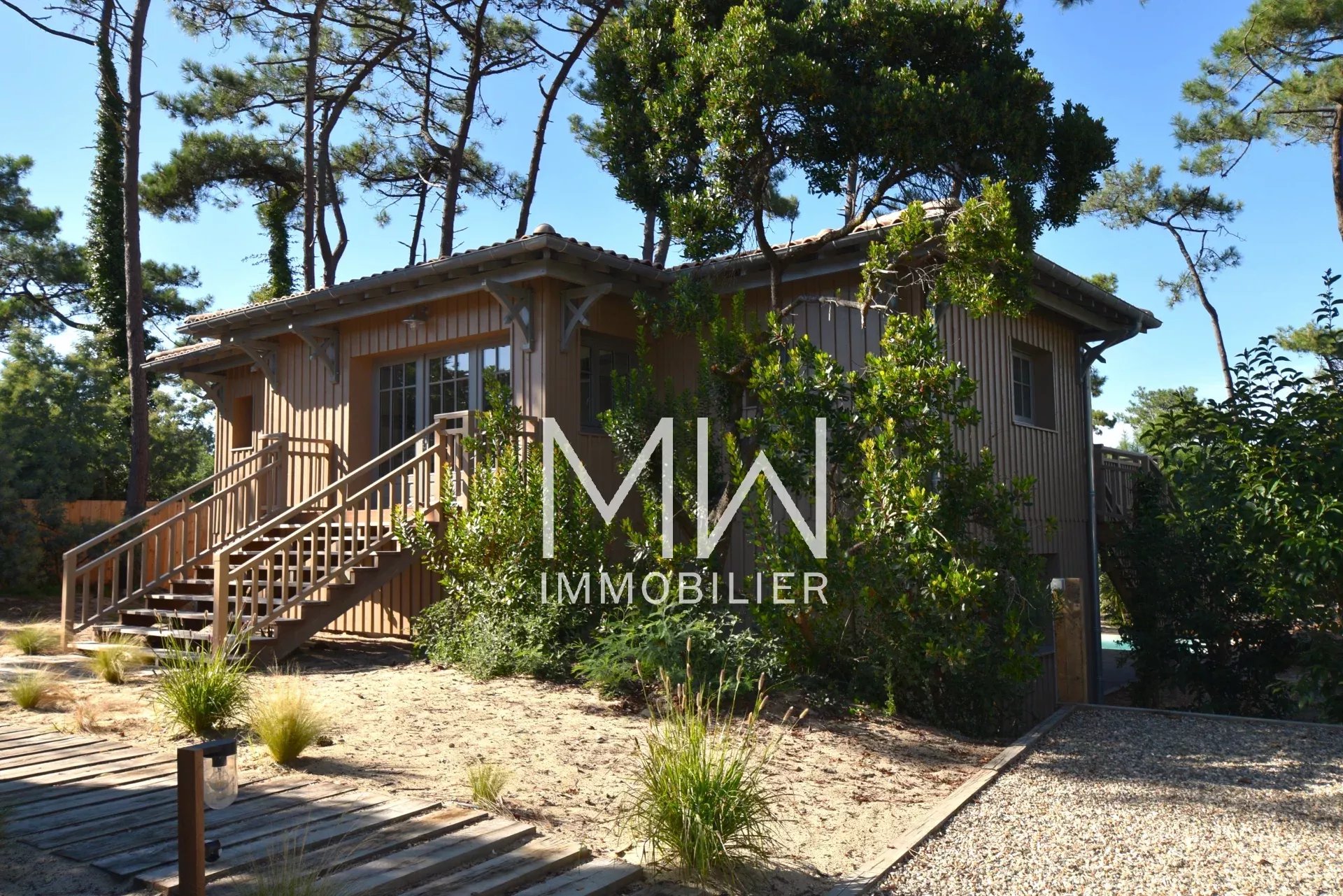 VILLA DE PRESTIGE – CAP FERRET – 10 COUCHAGES