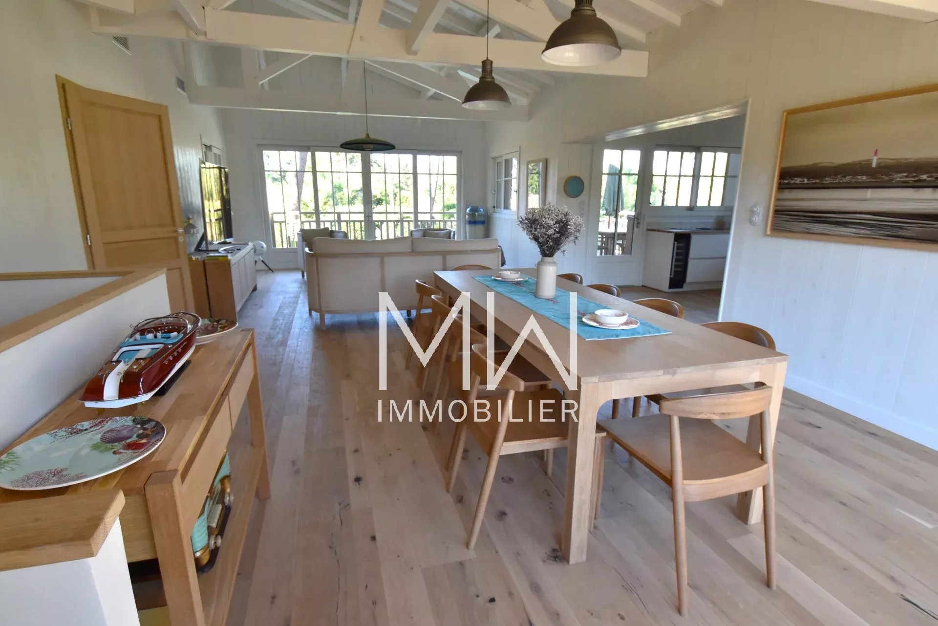 VILLA DE PRESTIGE – CAP FERRET – 10 COUCHAGES
