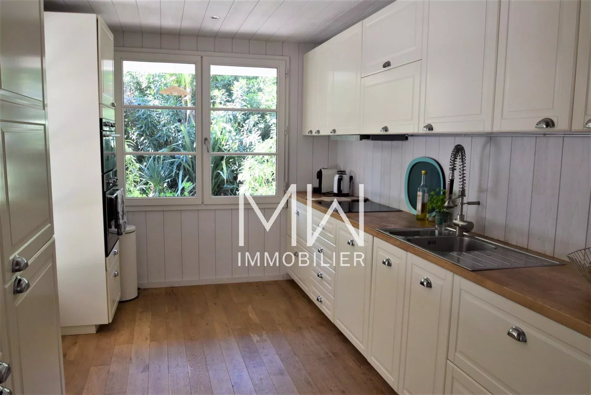 BELLE VILLA AVEC PISCINE – CAP FERRET – 10 COUCHAGES