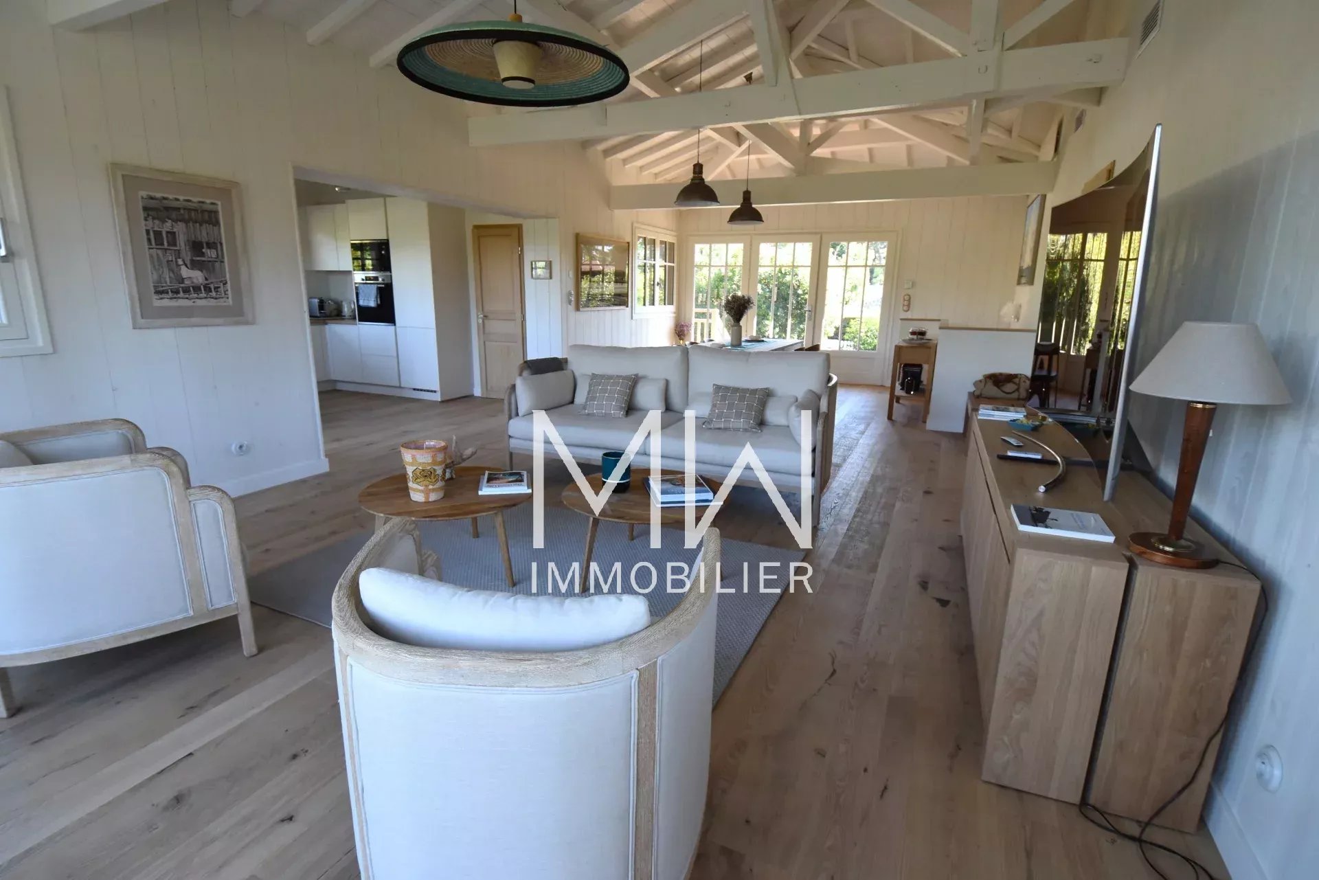 VILLA DE PRESTIGE – CAP FERRET – 10 COUCHAGES