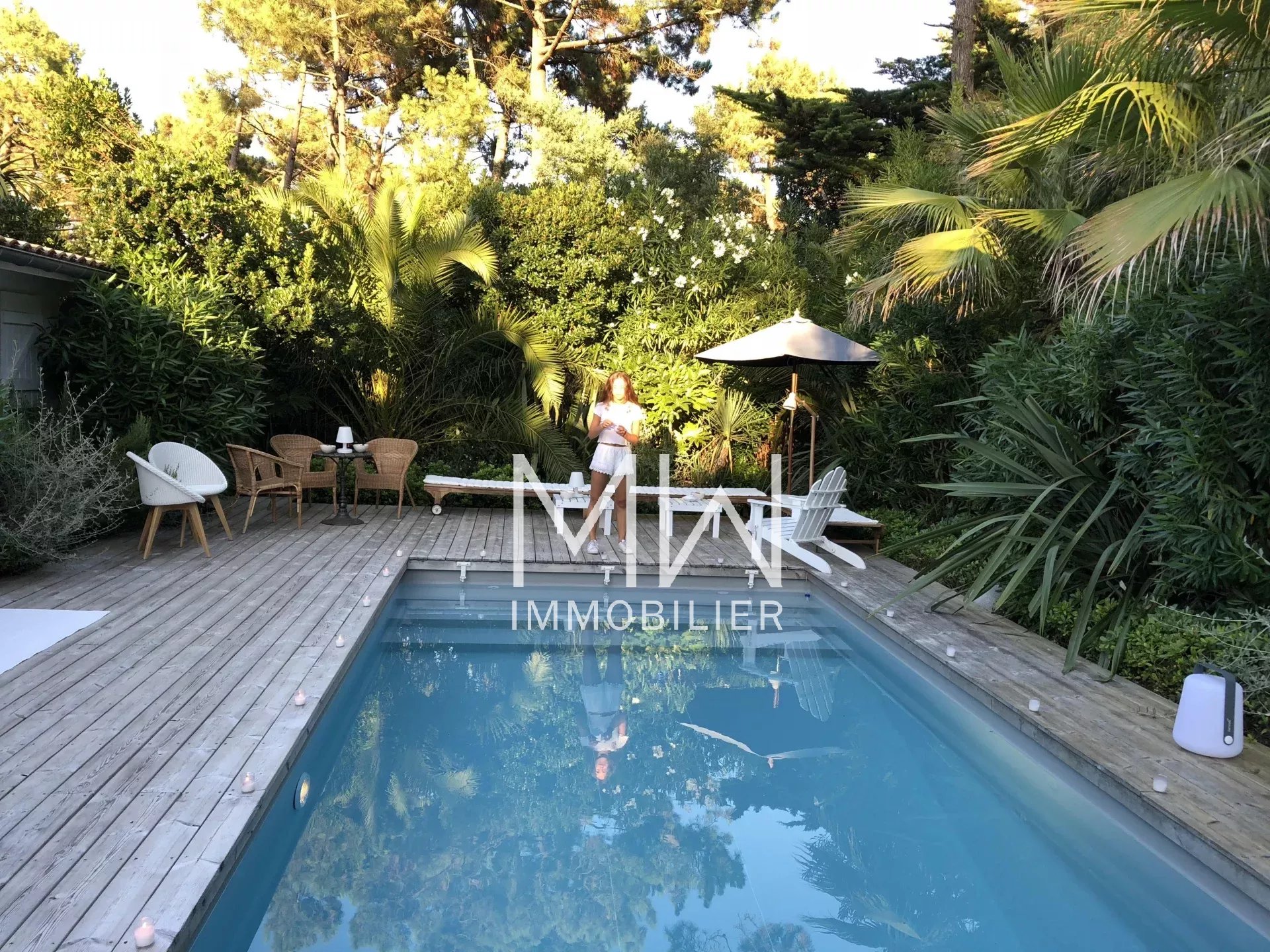 BELLE VILLA AVEC PISCINE – CAP FERRET – 10 COUCHAGES