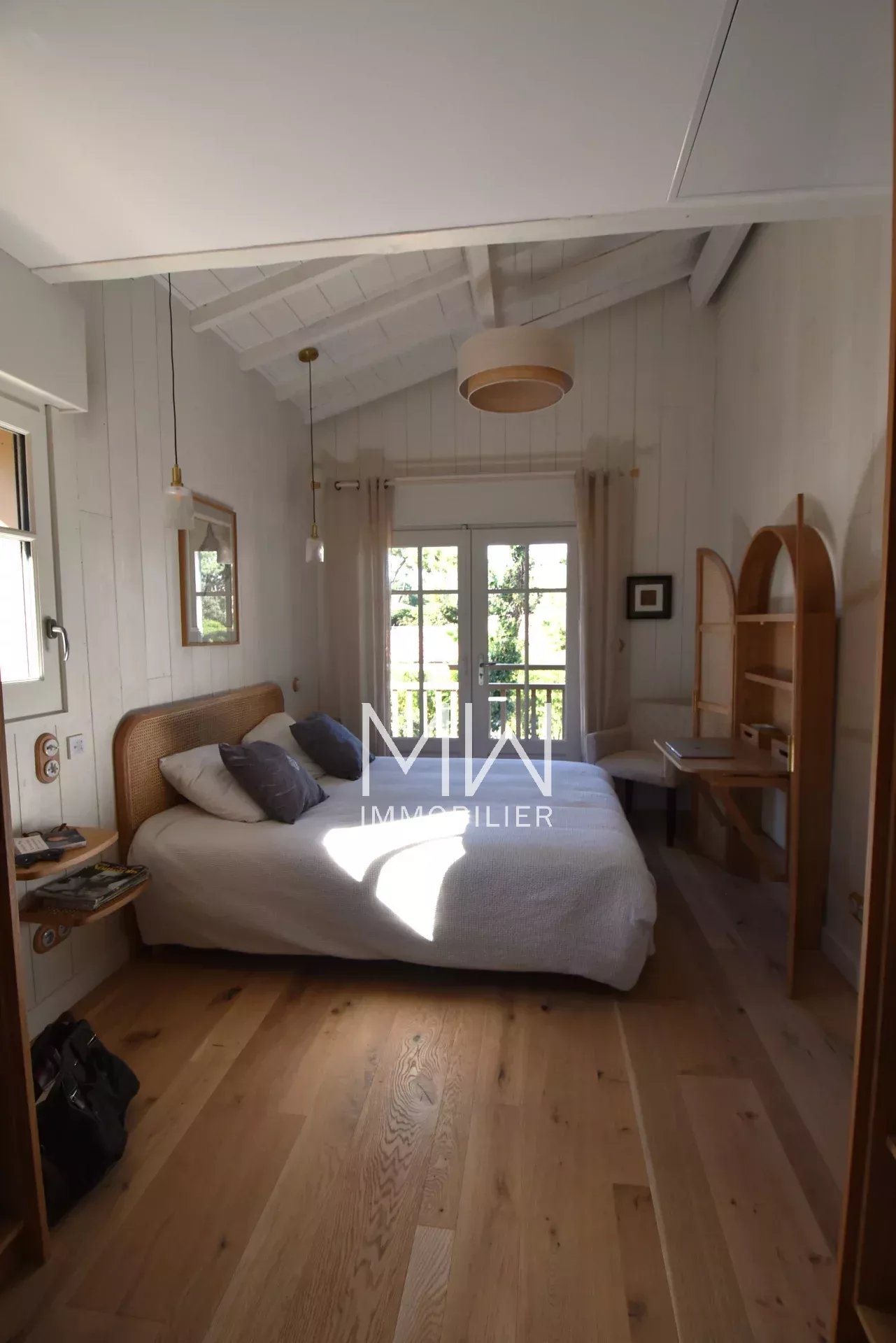 VILLA DE PRESTIGE – CAP FERRET – 10 COUCHAGES