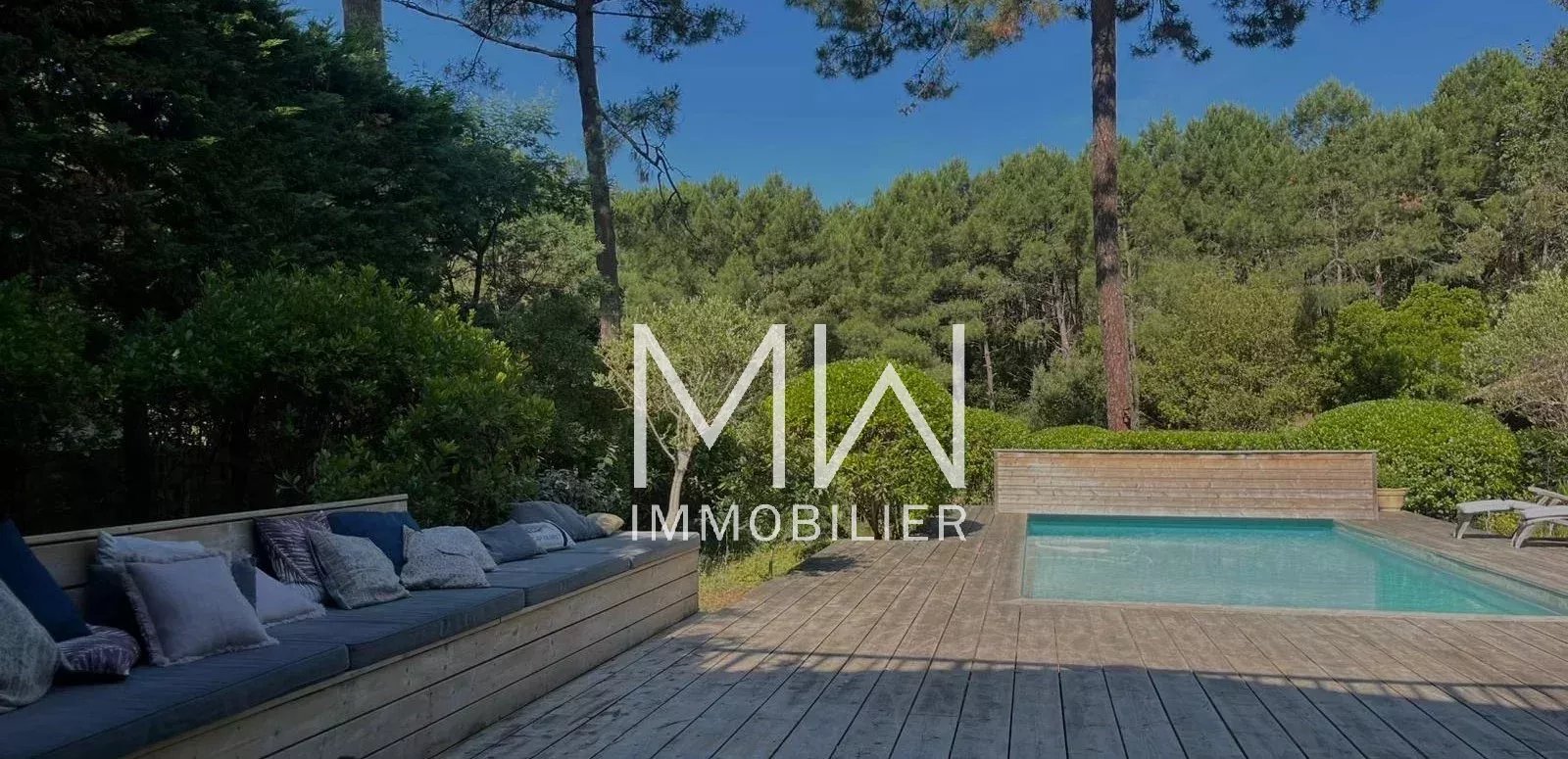 VILLA BOIS AVEC PISCINE – LE CANON – 10 COUCHAGES