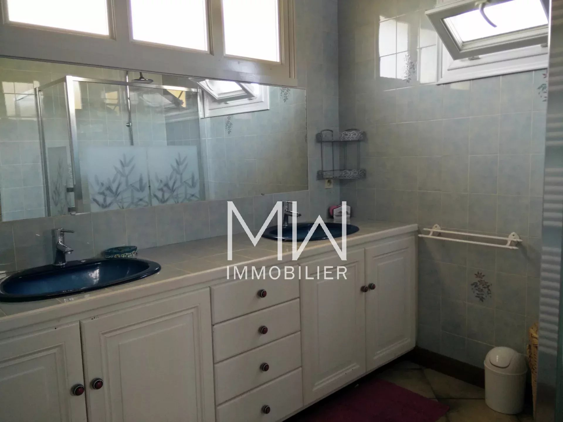 CHARMANTE ARCACHONNAISE – CAP FERRET – 6 COUCHAGES