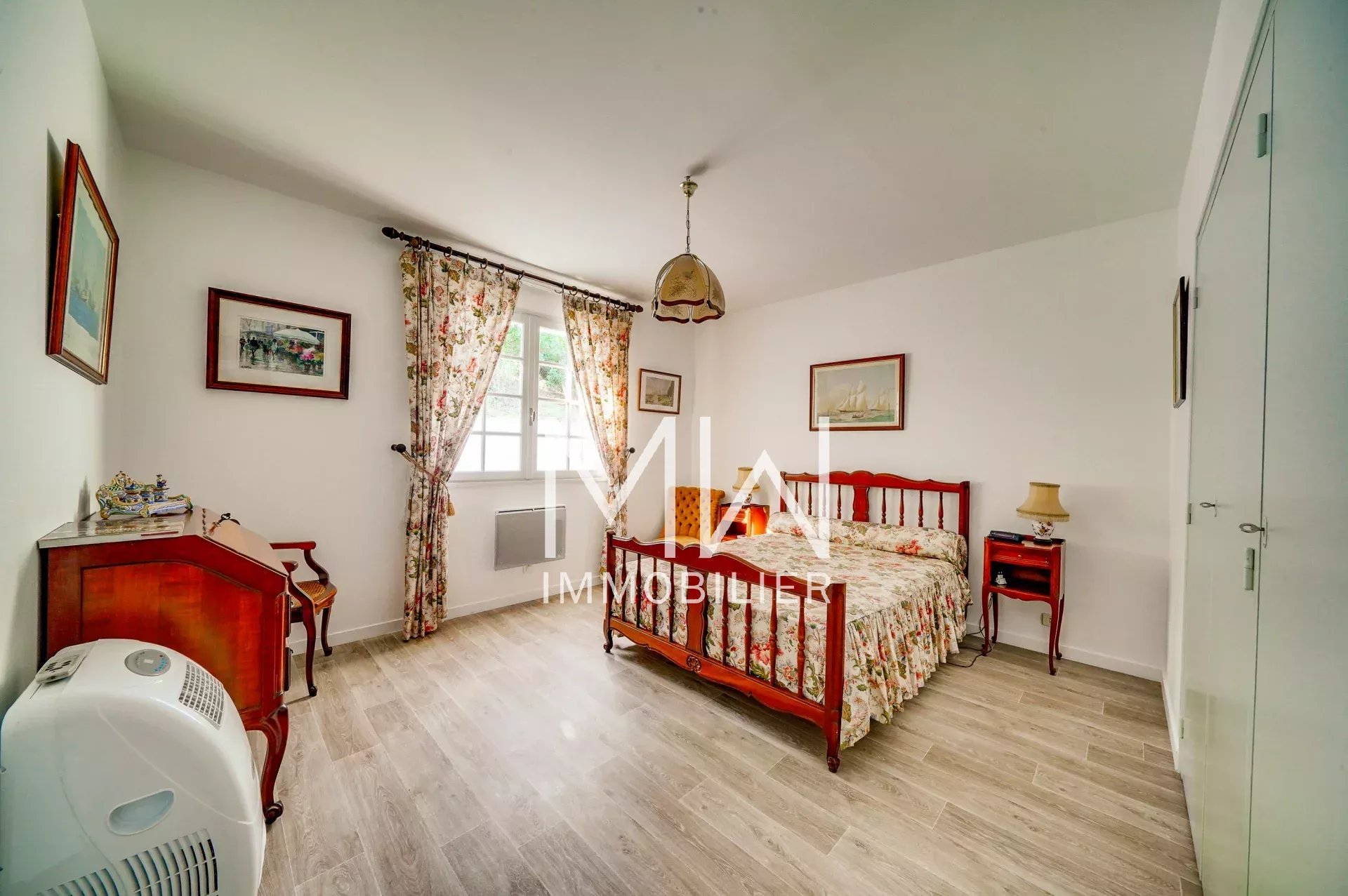 VASTE VILLA TOUT PROCHE DU BASSIN – LE CANON-