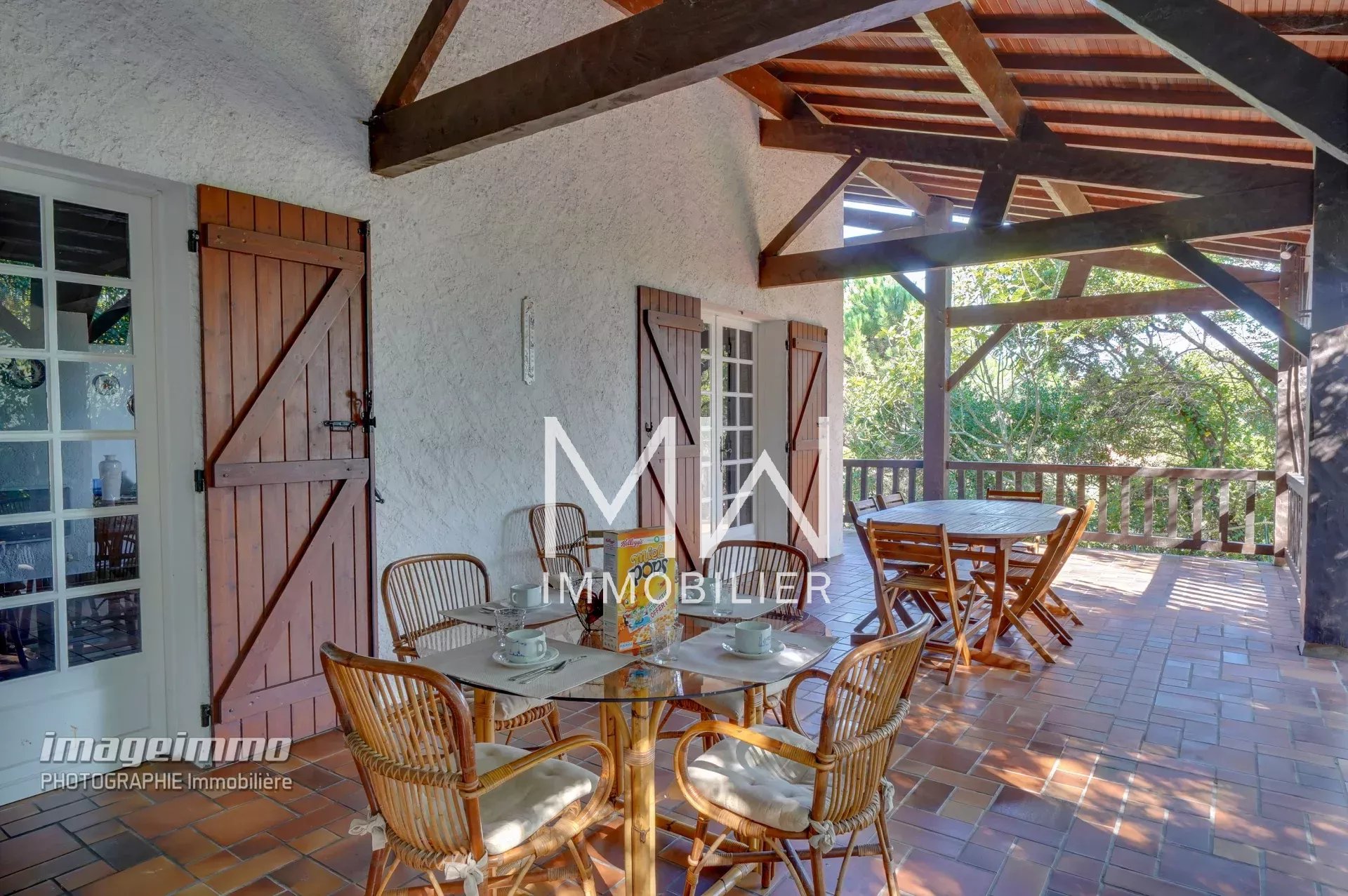 VASTE VILLA TOUT PROCHE DU BASSIN – LE CANON-