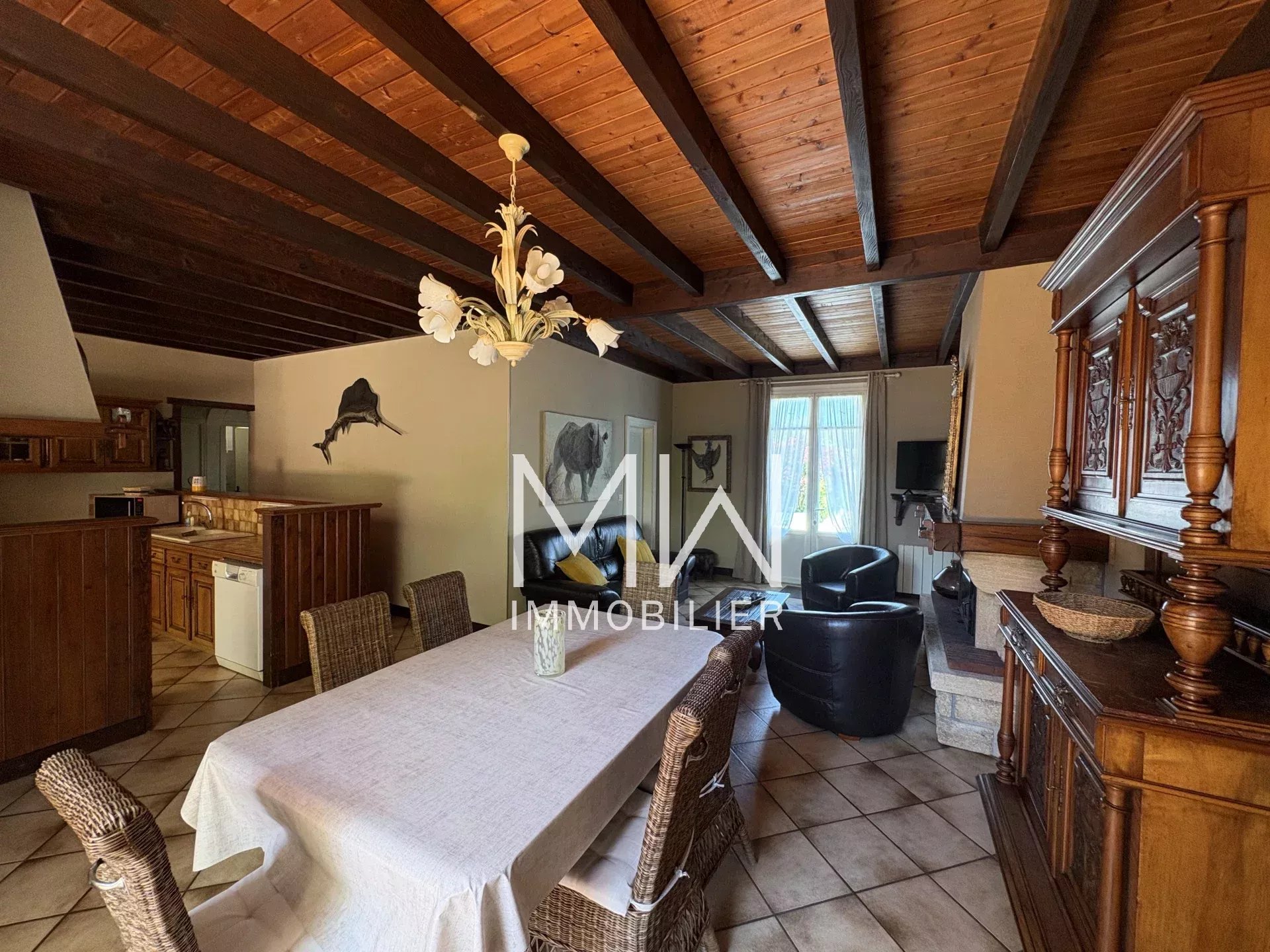 CHARMANTE ARCACHONNAISE – CAP FERRET – 6 COUCHAGES