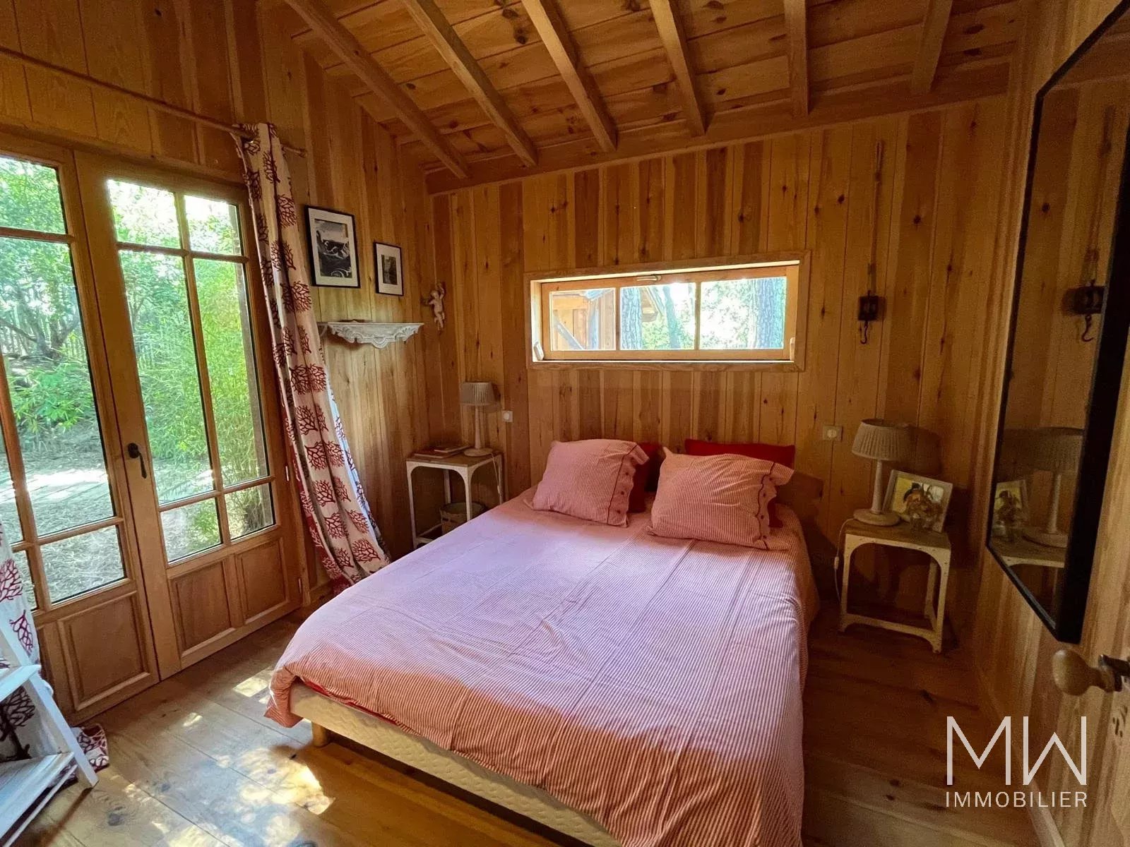 VILLA BOIS AVEC PISCINE ET VUE PANORAMIQUE SUR LE BASSIN – LA VIGNE – 12 PERSONNES