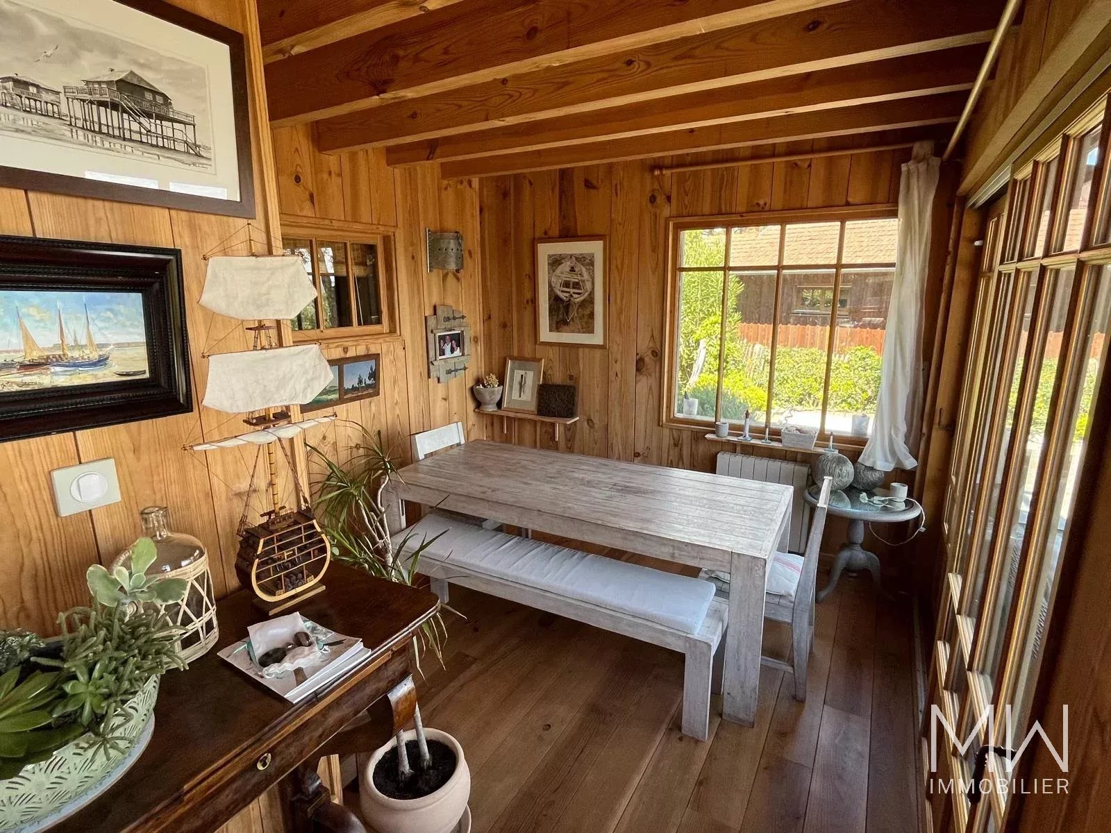 VILLA BOIS AVEC PISCINE ET VUE PANORAMIQUE SUR LE BASSIN – LA VIGNE – 12 PERSONNES