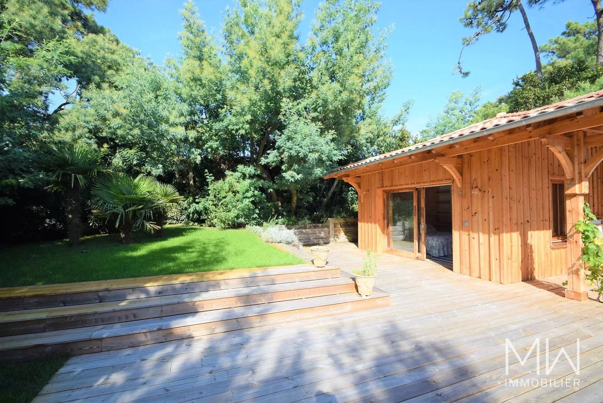 VILLA BOIS AVEC PISCINE – CAP FERRET – 10 COUCHAGES