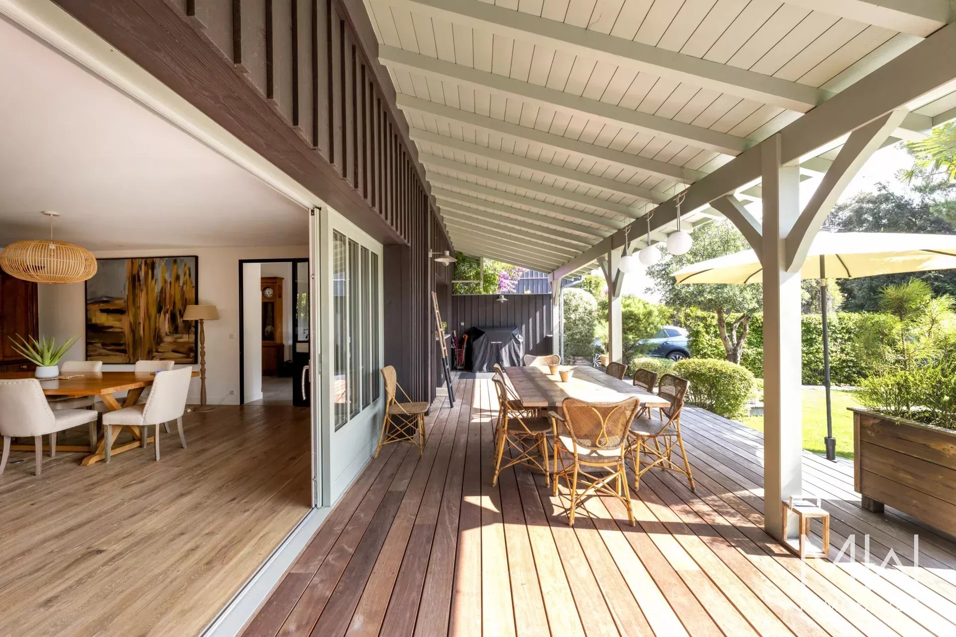 MAGNIFIQUE PROPRIETE  – CAP FERRET –