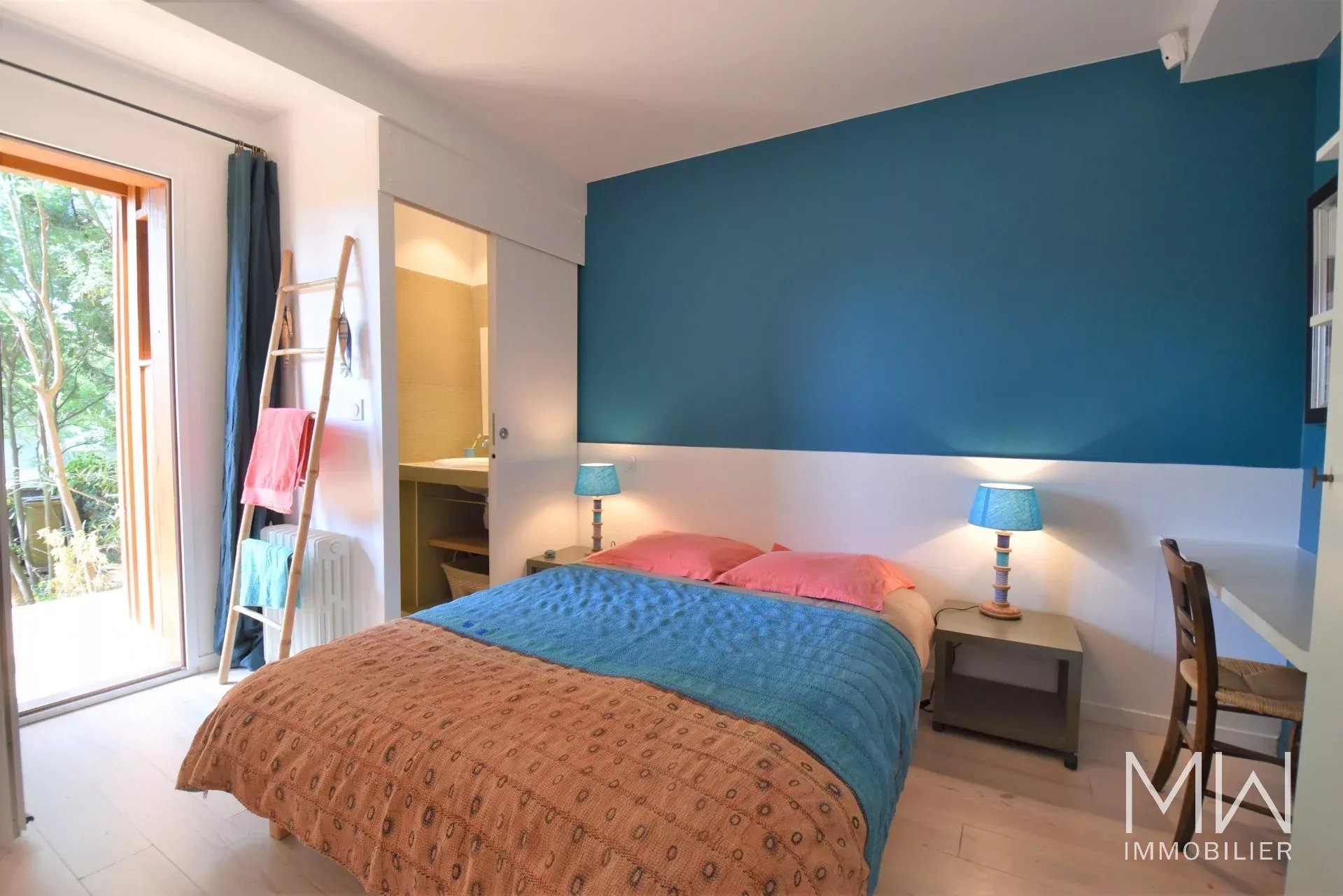 LOCATION SAISONNIÈRE EN PLEIN CŒUR DU VILLAGE DU CAP FERRET – 8 PERSONNES