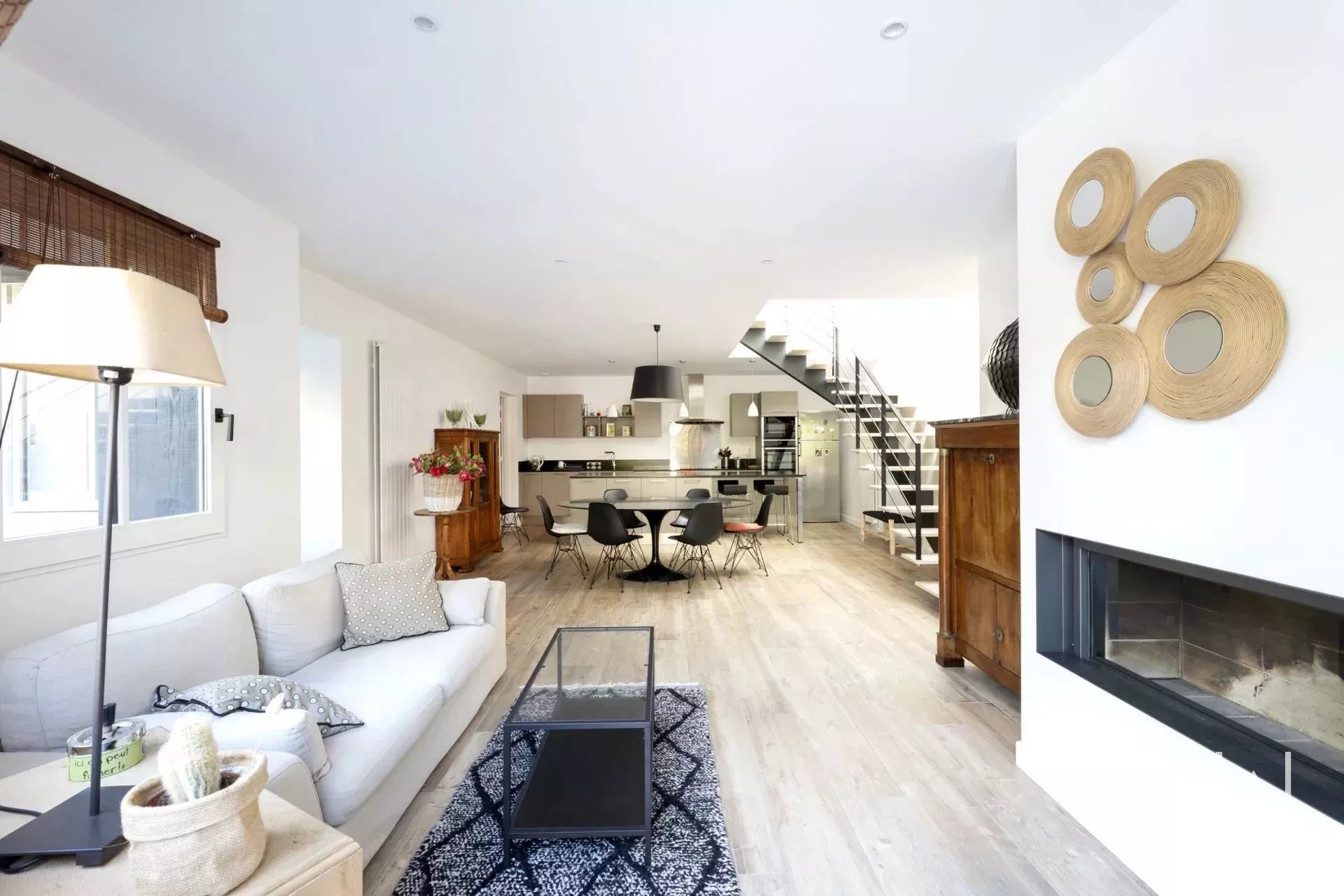 TRES BELLE MAISON -CAP FERRET-