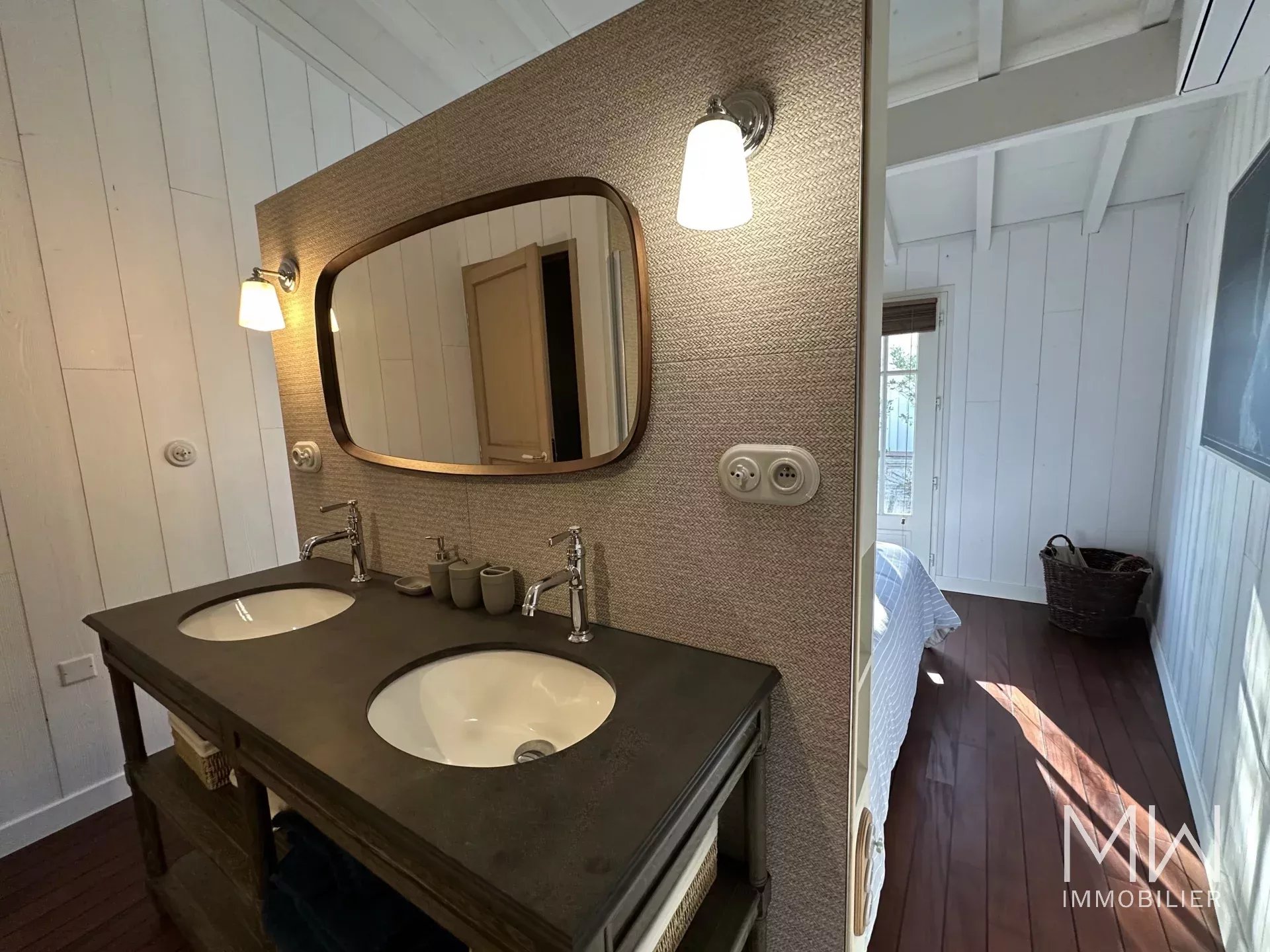 VILLA FACE AU BASSIN – CAP FERRET – 6 COUCHAGES