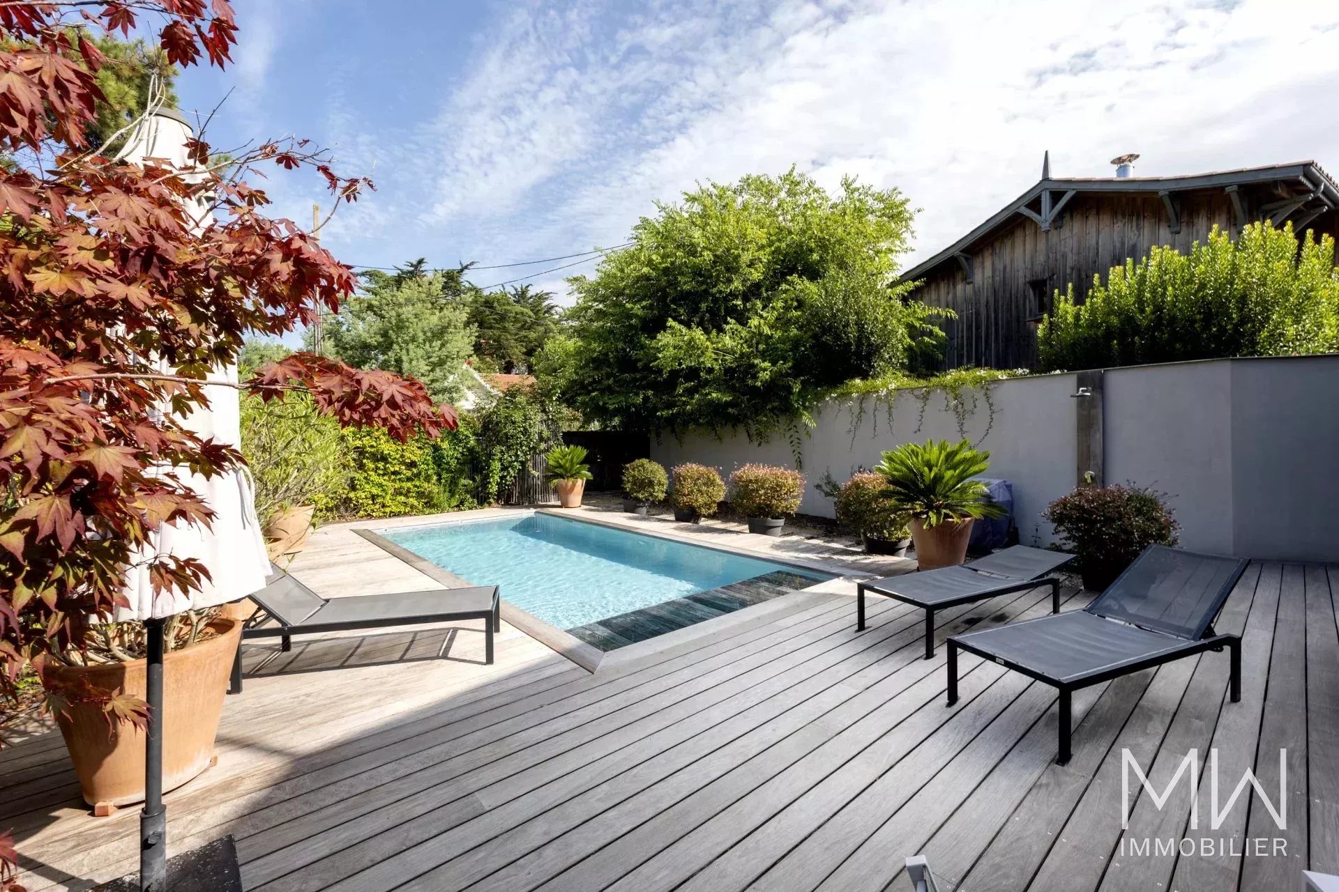 TRES BELLE MAISON -CAP FERRET-