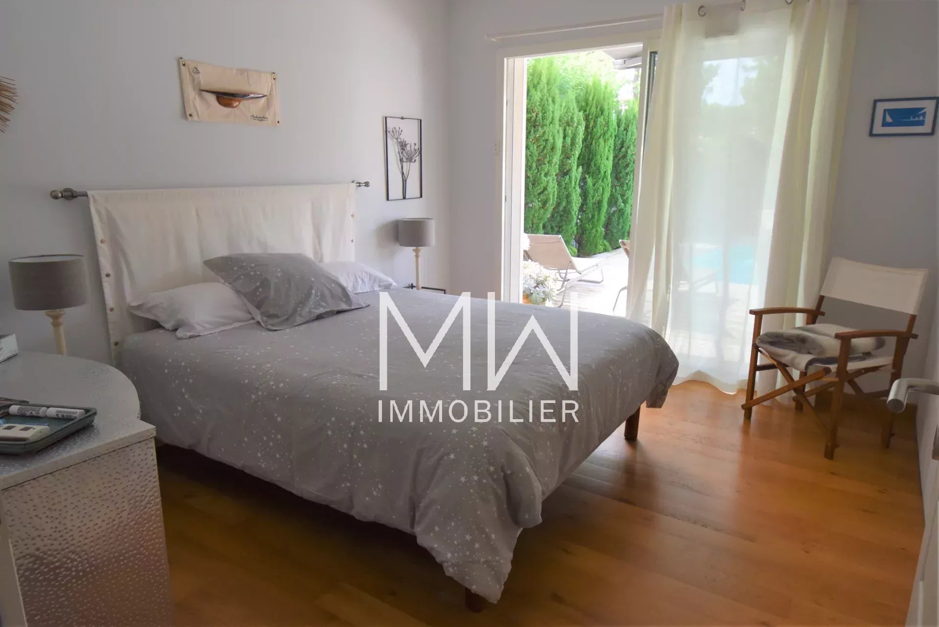 TRES BELLE MAISON  -CAP FERRET-