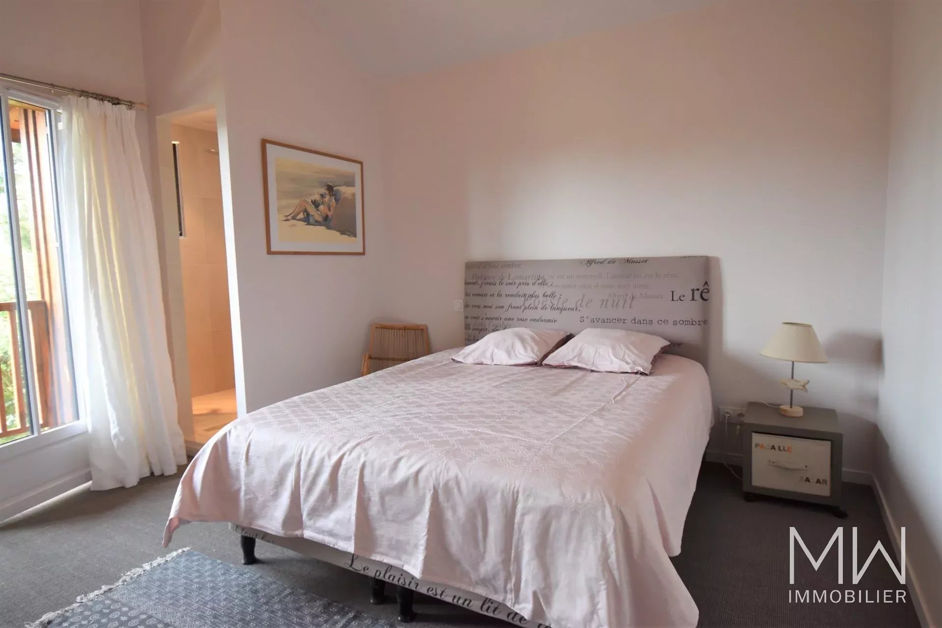 LOCATION SAISONNIÈRE EN PLEIN CŒUR DU VILLAGE DU CAP FERRET – 8 PERSONNES