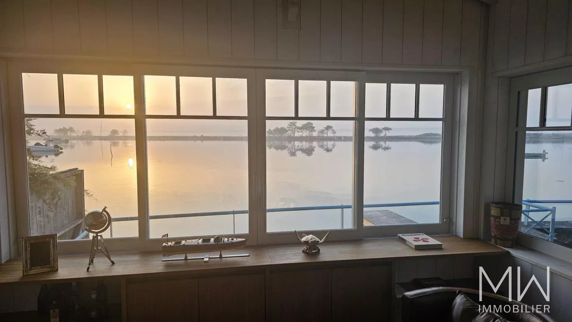 VILLA FACE AU BASSIN – CAP FERRET – 6 COUCHAGES